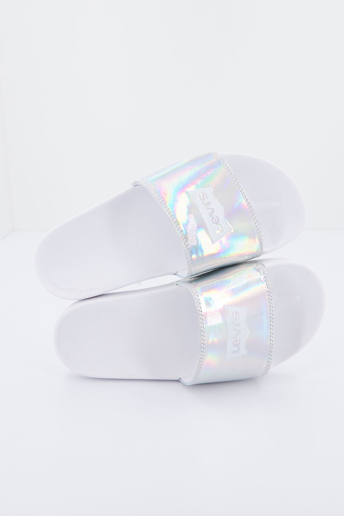 LEVI'S  JUNE BATWING S en color PLATA (3)