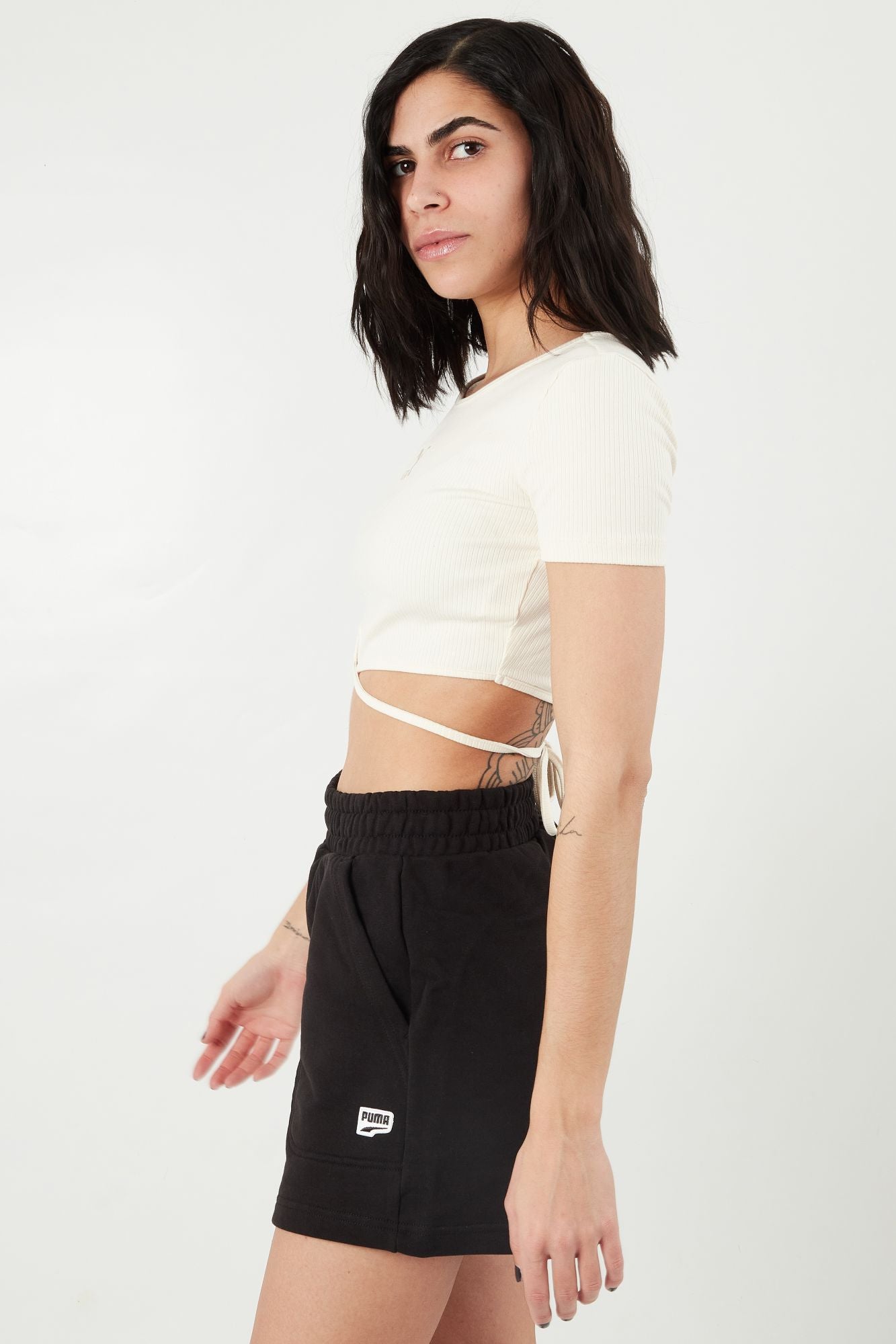 PUMA CLASSIC RIBBED TEE  T SHIRT en color BLANCO (2)