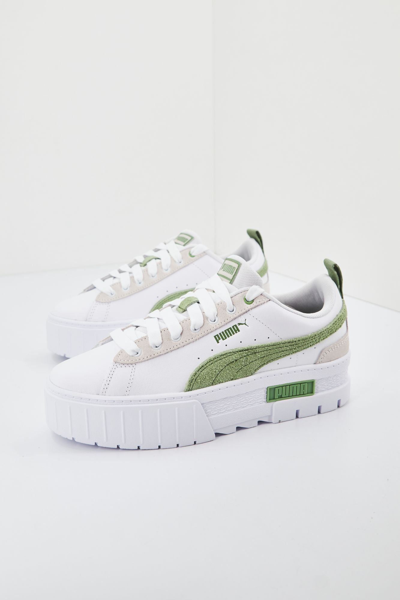 PUMA MAYZE MIX WNS en color BLANCO (1)