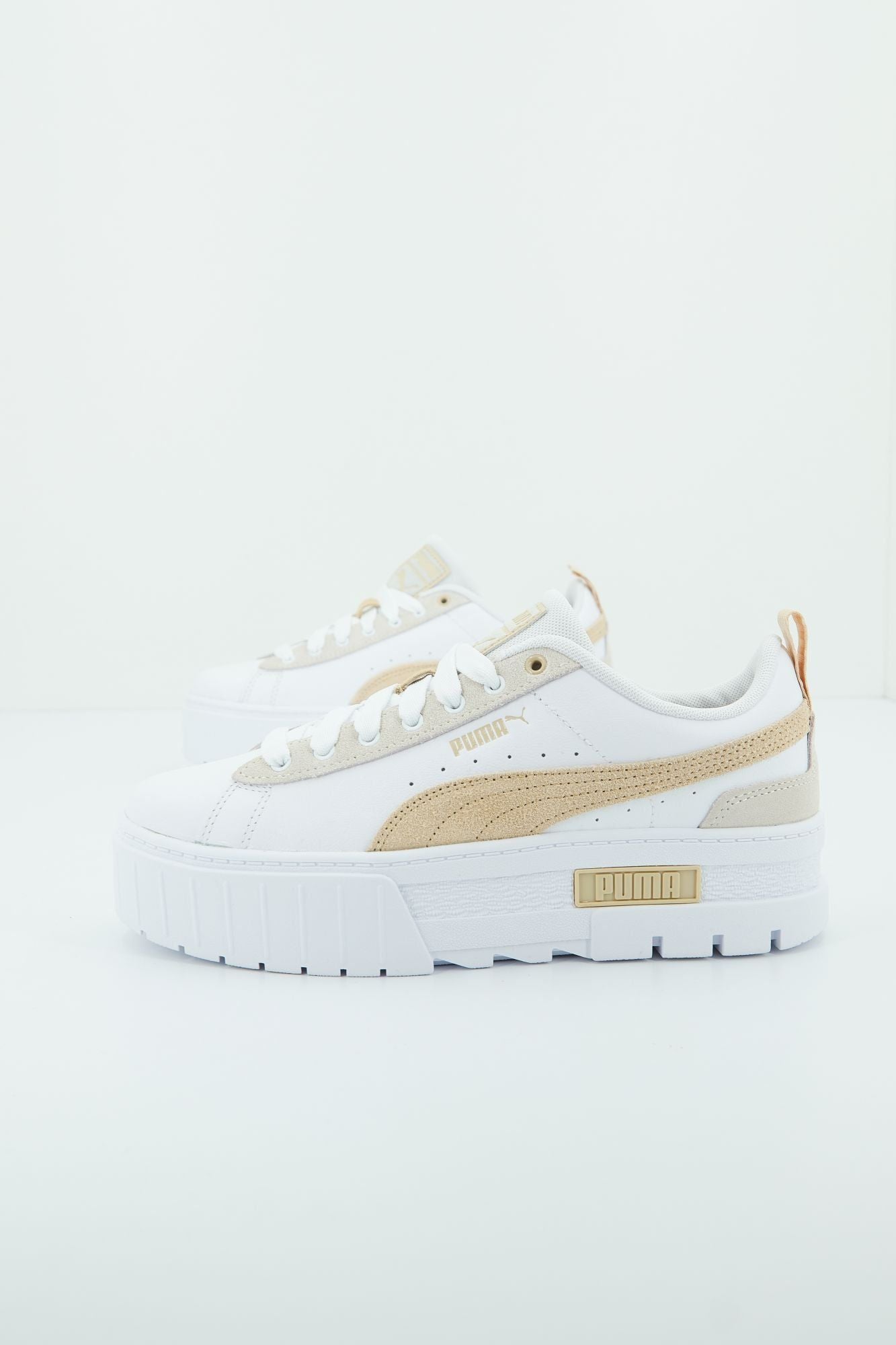 PUMA MAYZE MIX WNS en color BLANCO (2)