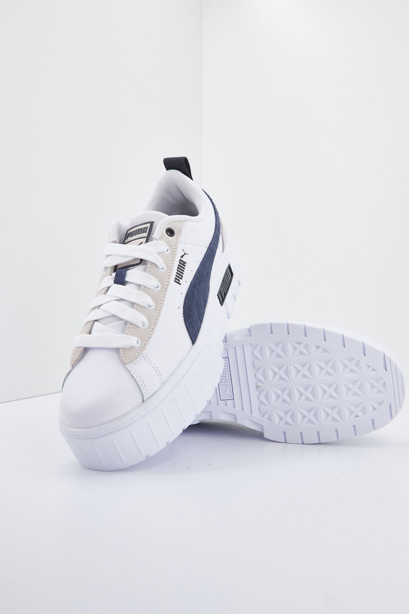 PUMA MAYZE MIX en color BLANCO (4)