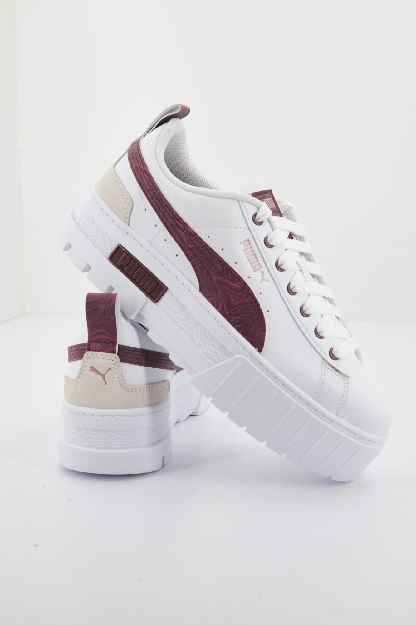 PUMA   MAYZE SWIRL WNS en color BLANCO (2)