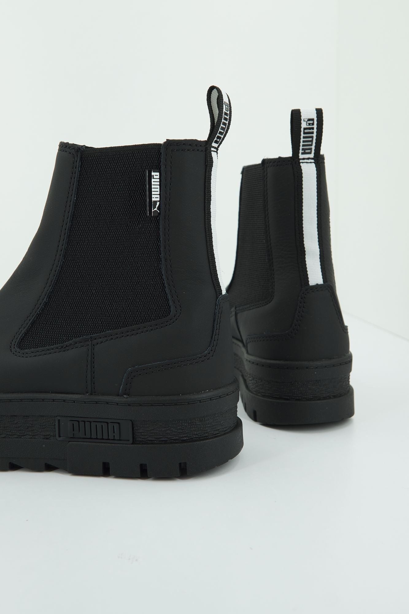 PUMA  MAYZE CHELSE POP WNS en color NEGRO (2)