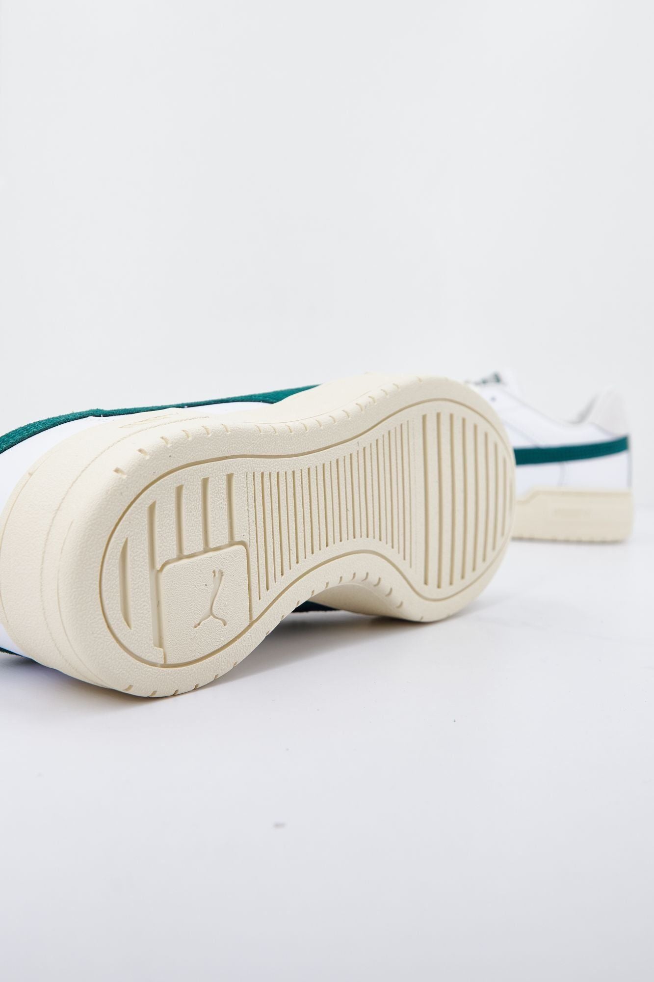 PUMA CA PRO IVY LEAGUE en color BLANCO (4)