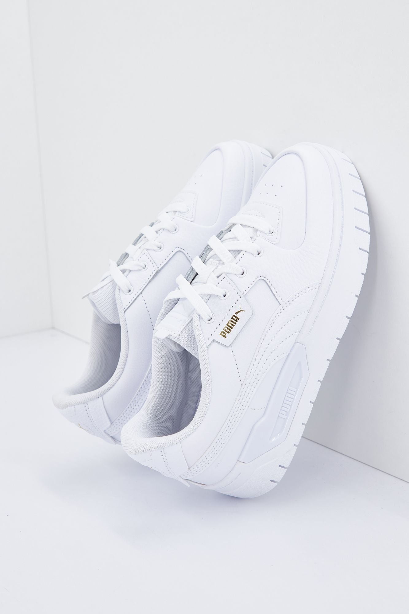 PUMA Cali Dream en color BLANCO (1)