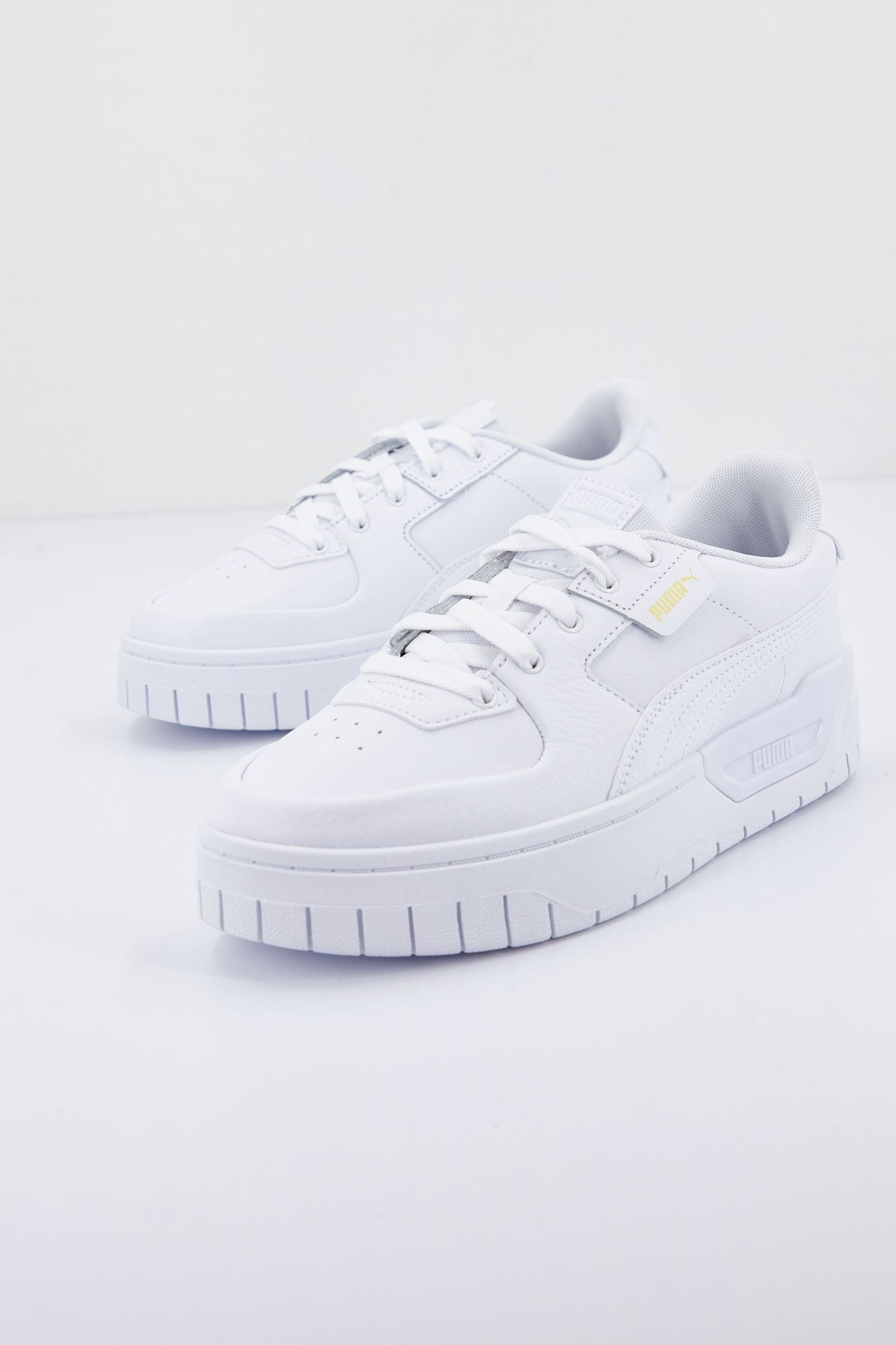 PUMA Cali Dream en color BLANCO (2)