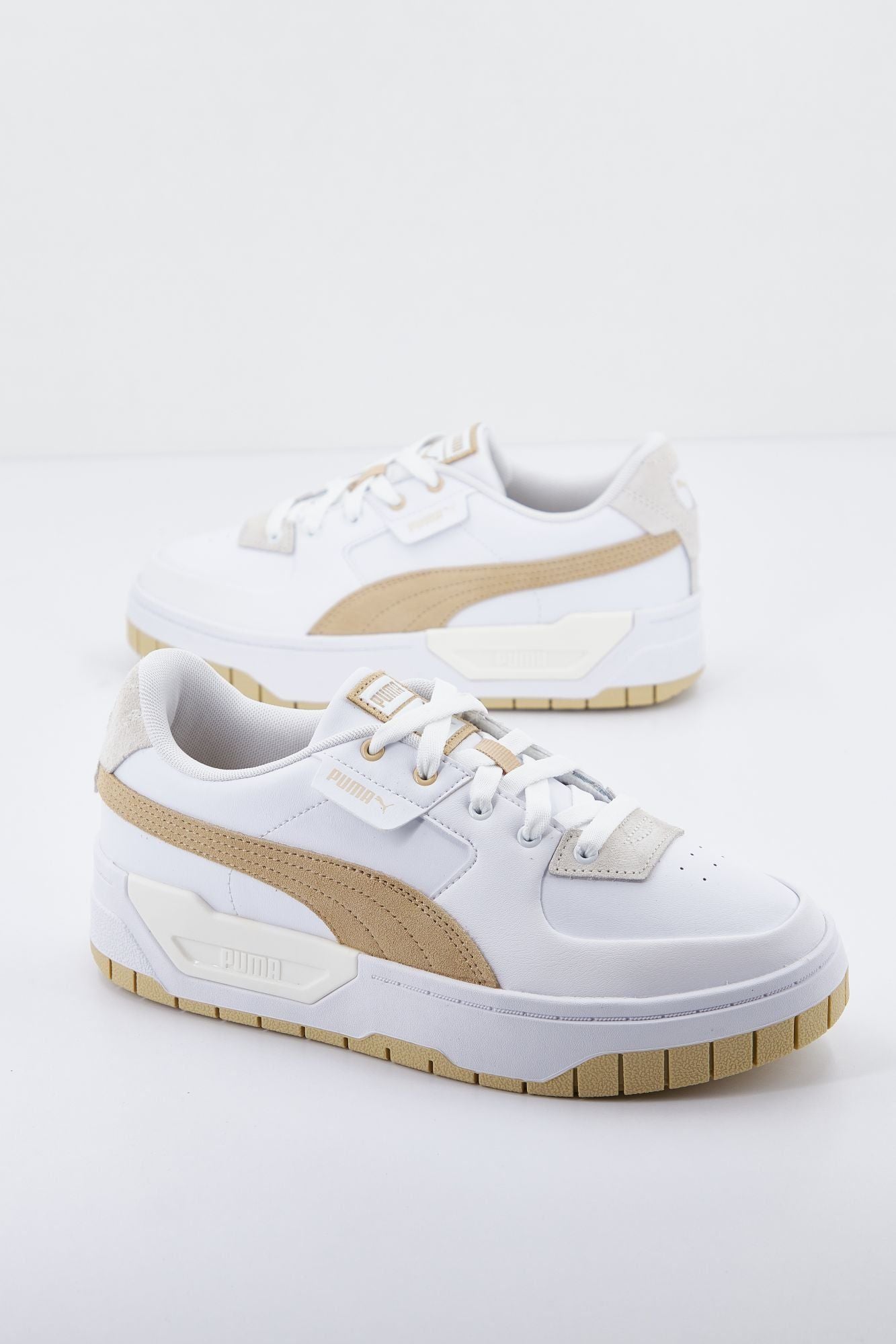 PUMA CALI DREAM COLORPOP en color BLANCO (2)