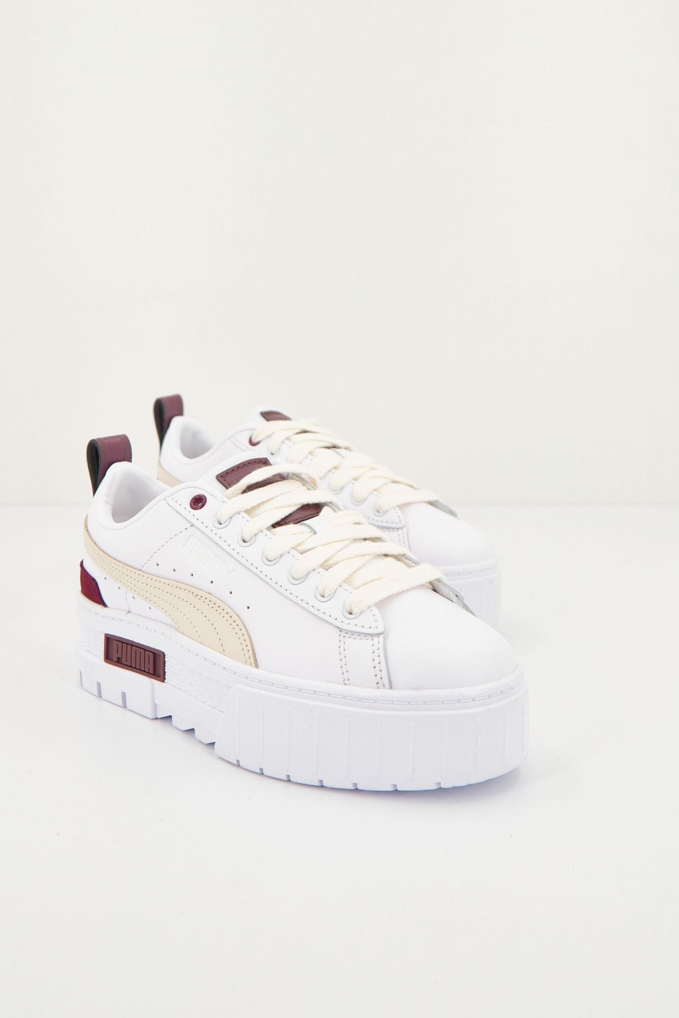 PUMA MAYZE LUXE en color BLANCO (1)