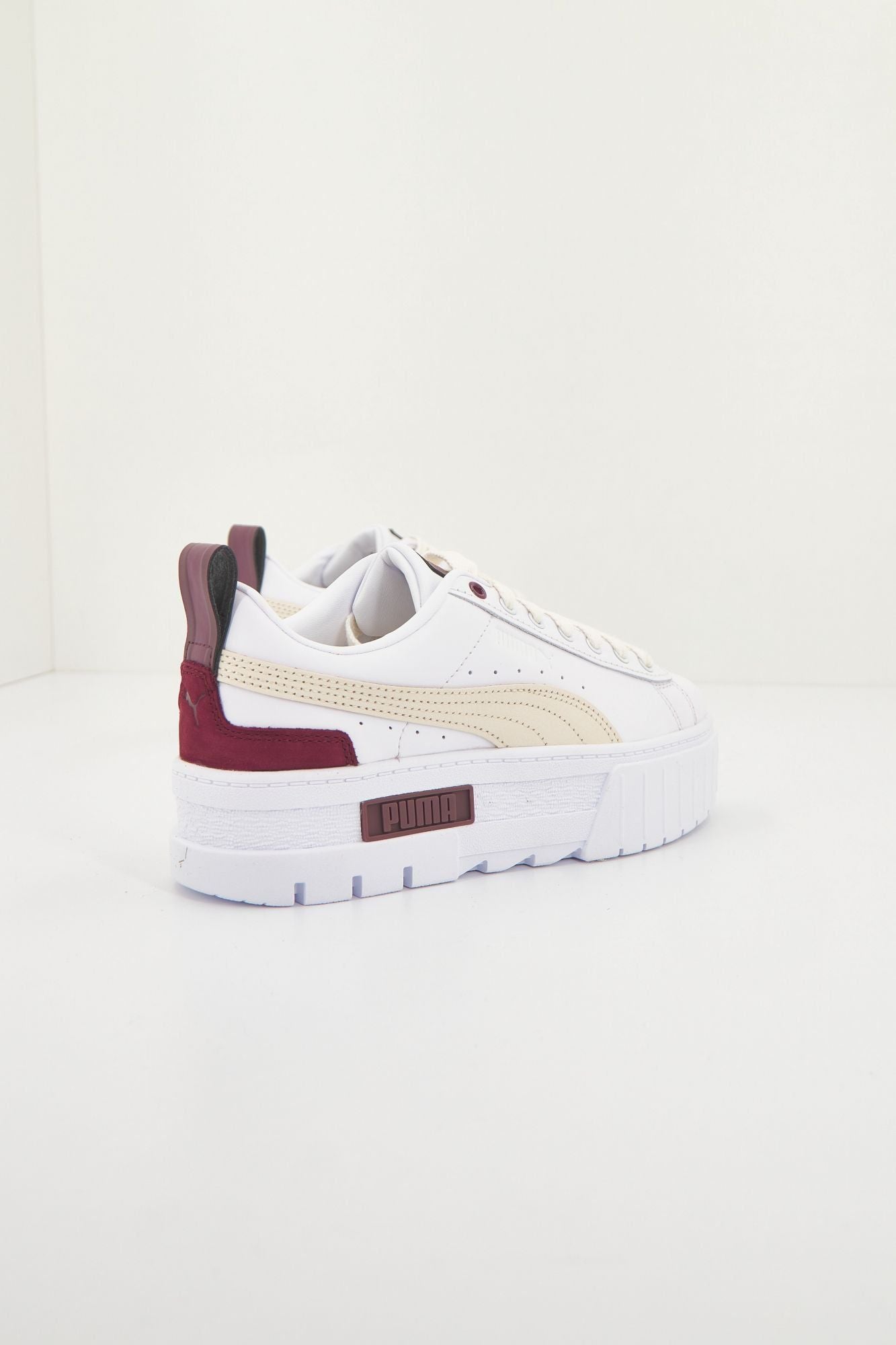 PUMA MAYZE LUXE en color BLANCO (2)