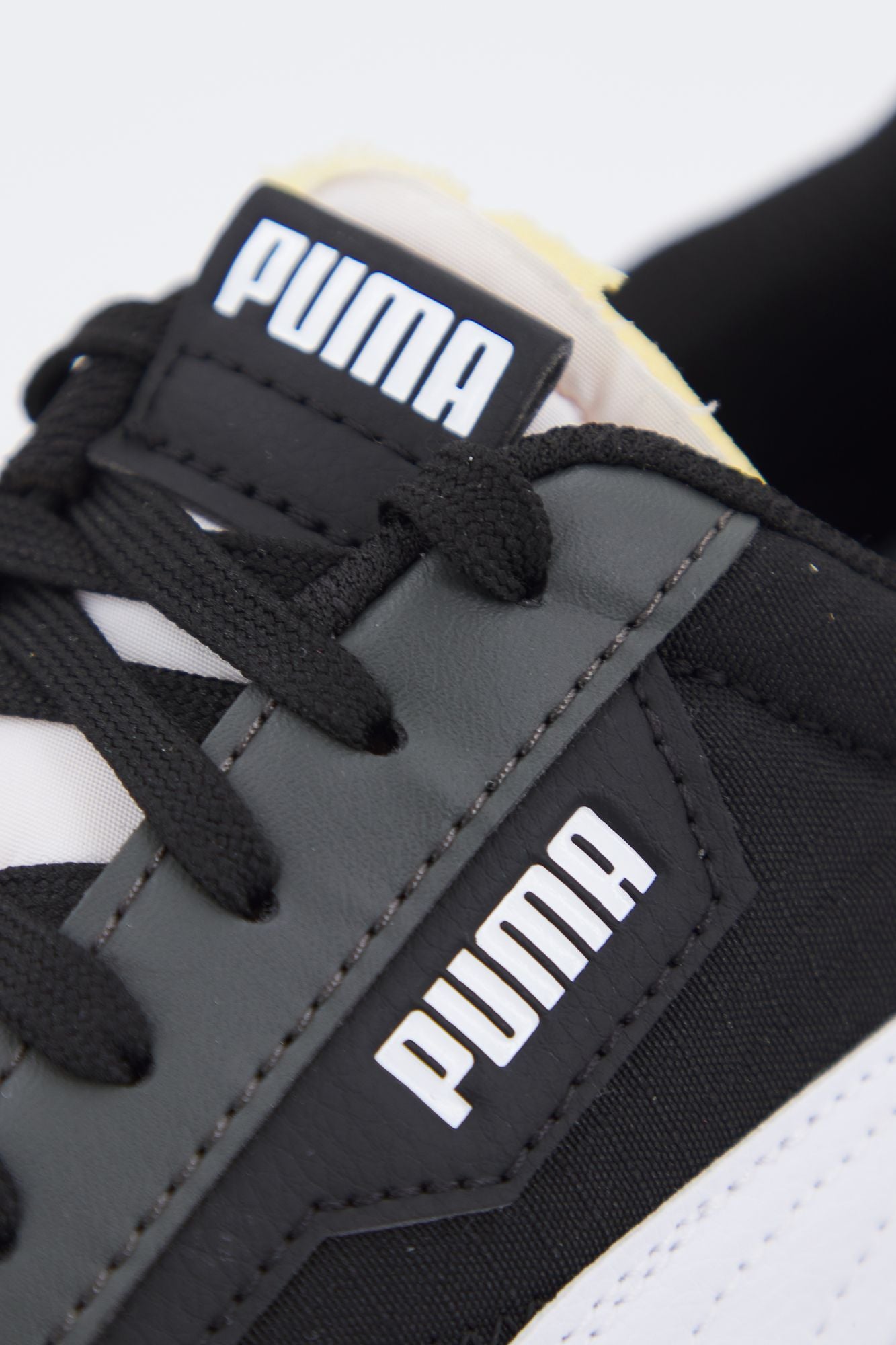 PUMA  FUTURE RIDER PLAY ON en color NEGRO (4)