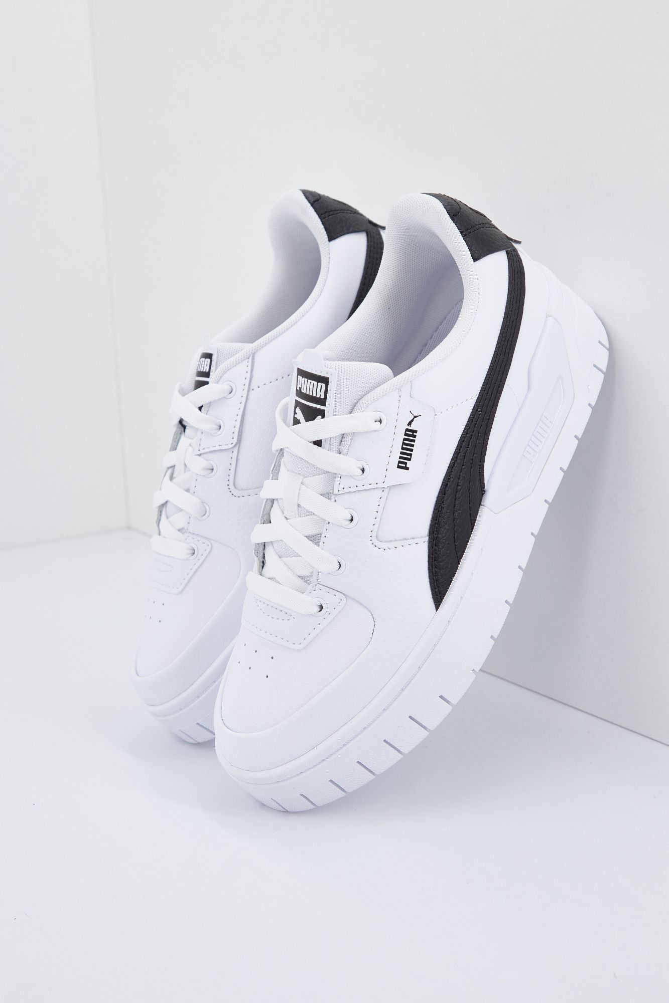PUMA CALI DREAM  en color BLANCO (2)