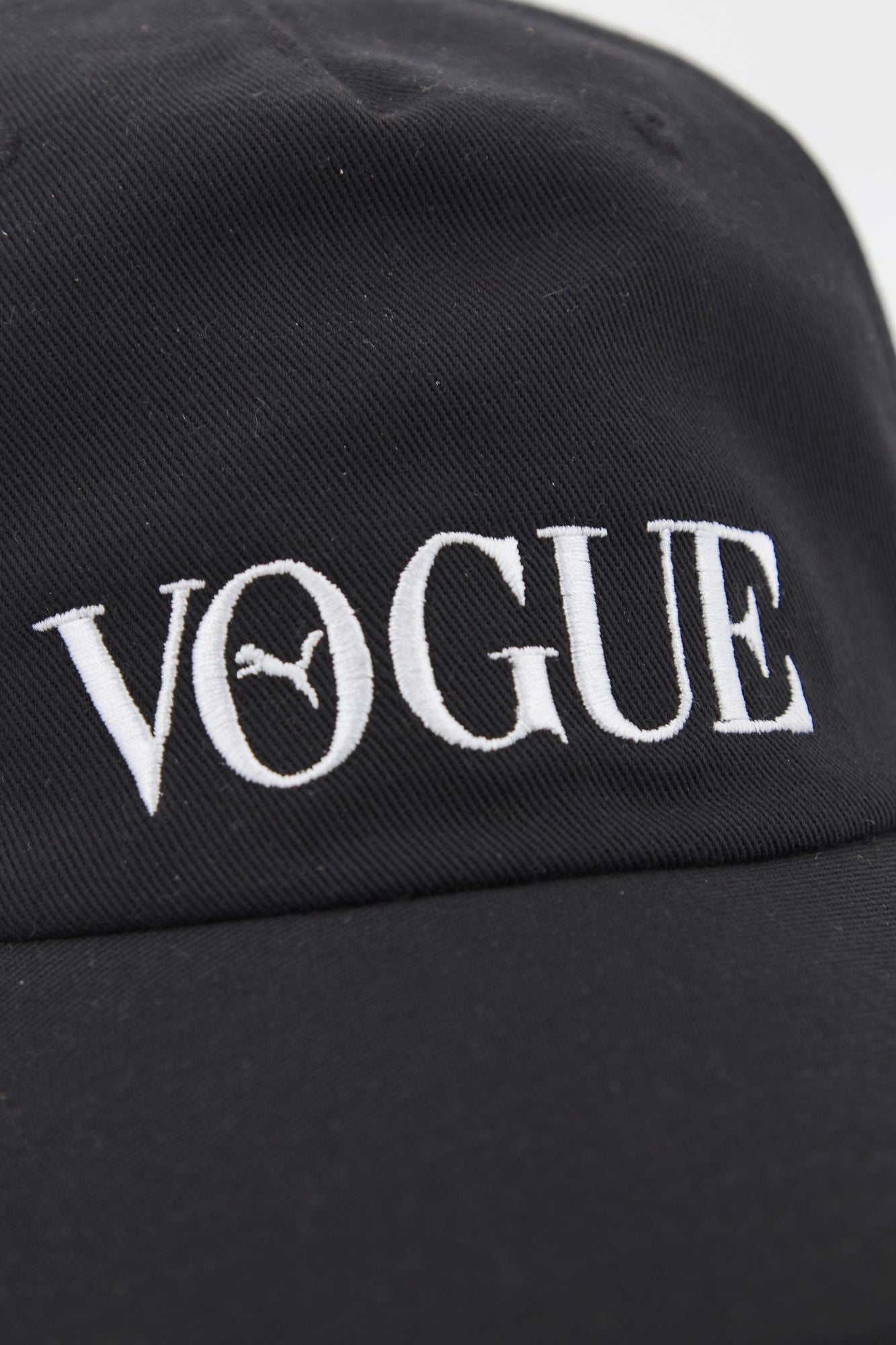 PUMA PUMA x VOGUE Baseball Cap en color NEGRO (4)