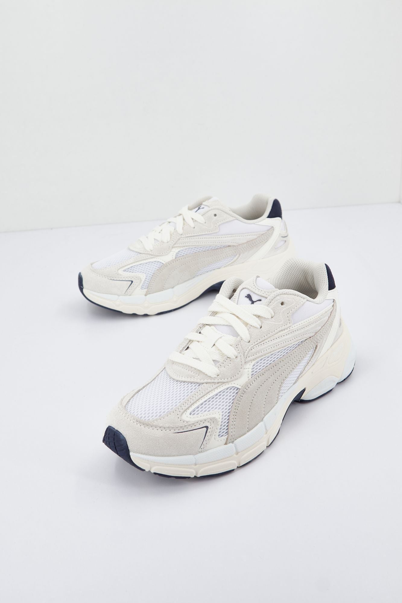 PUMA TEVERIS NITRO en color BEIS (2)