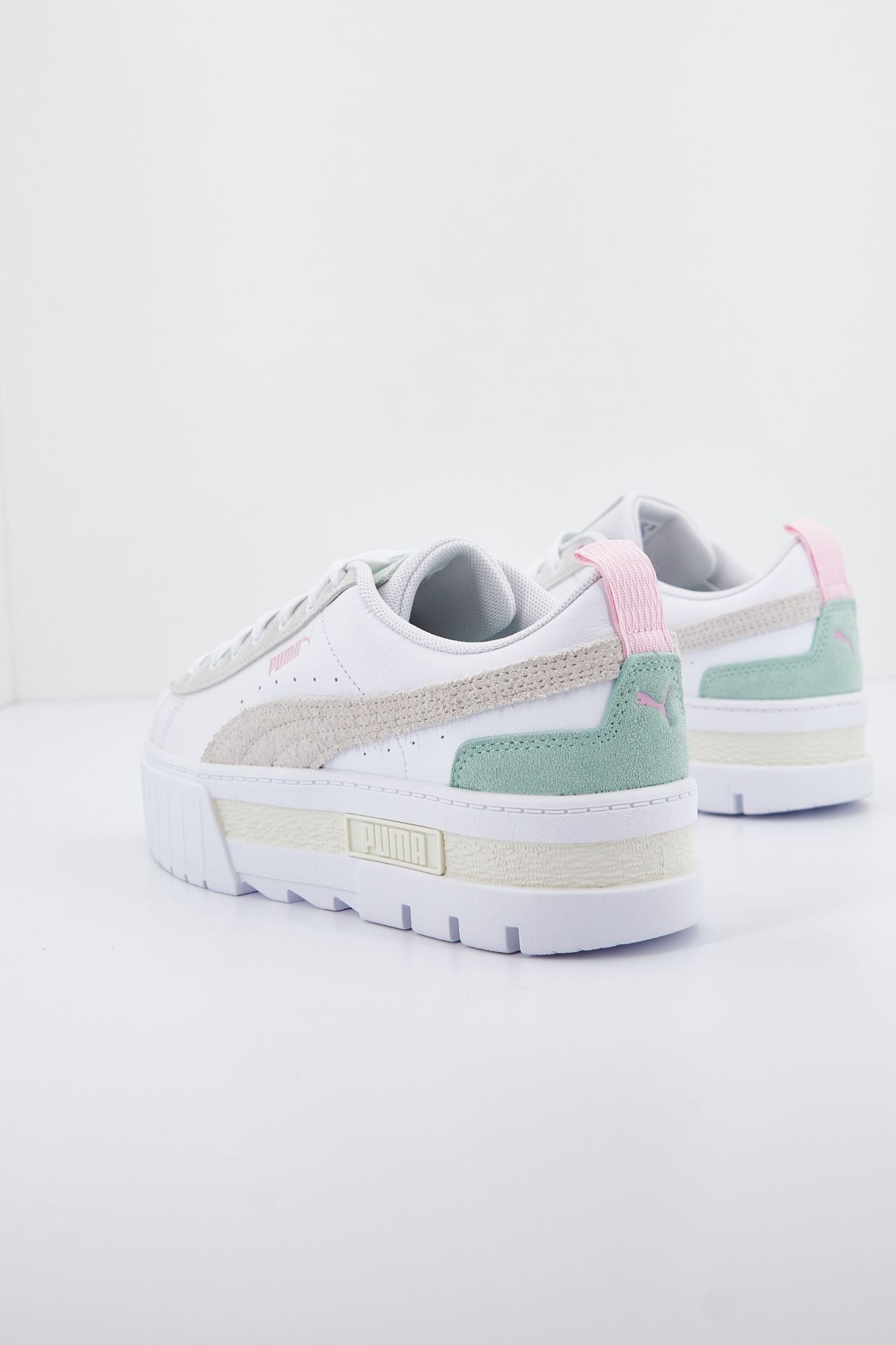 PUMA MAYZE MIX WNS en color BLANCO (3)
