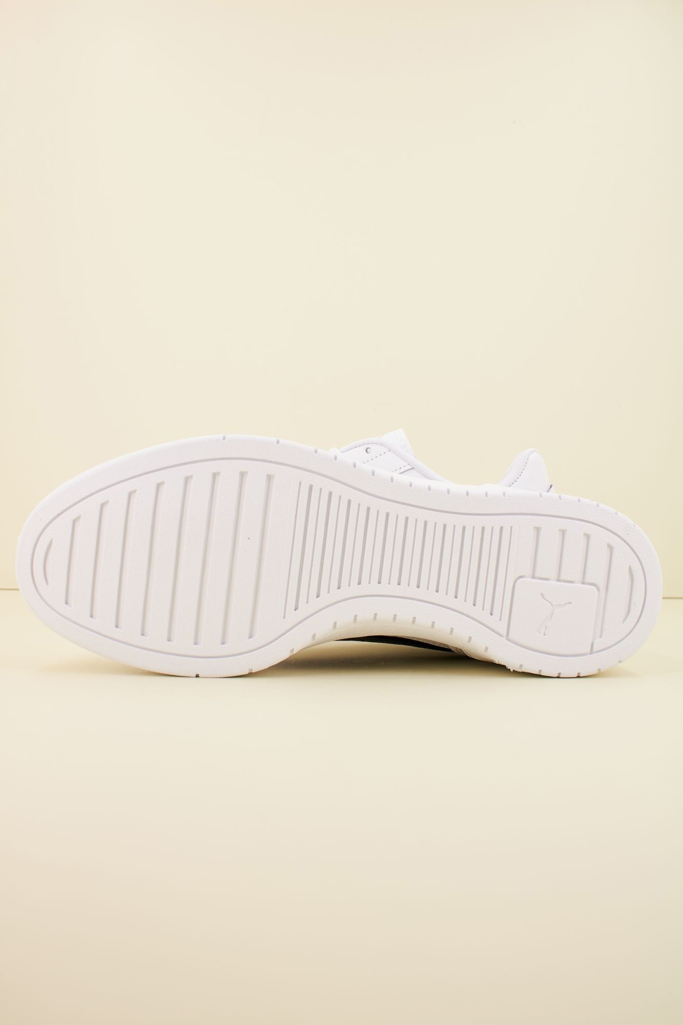 PUMA CA PRO LUX III LTH en color BLANCO (4)
