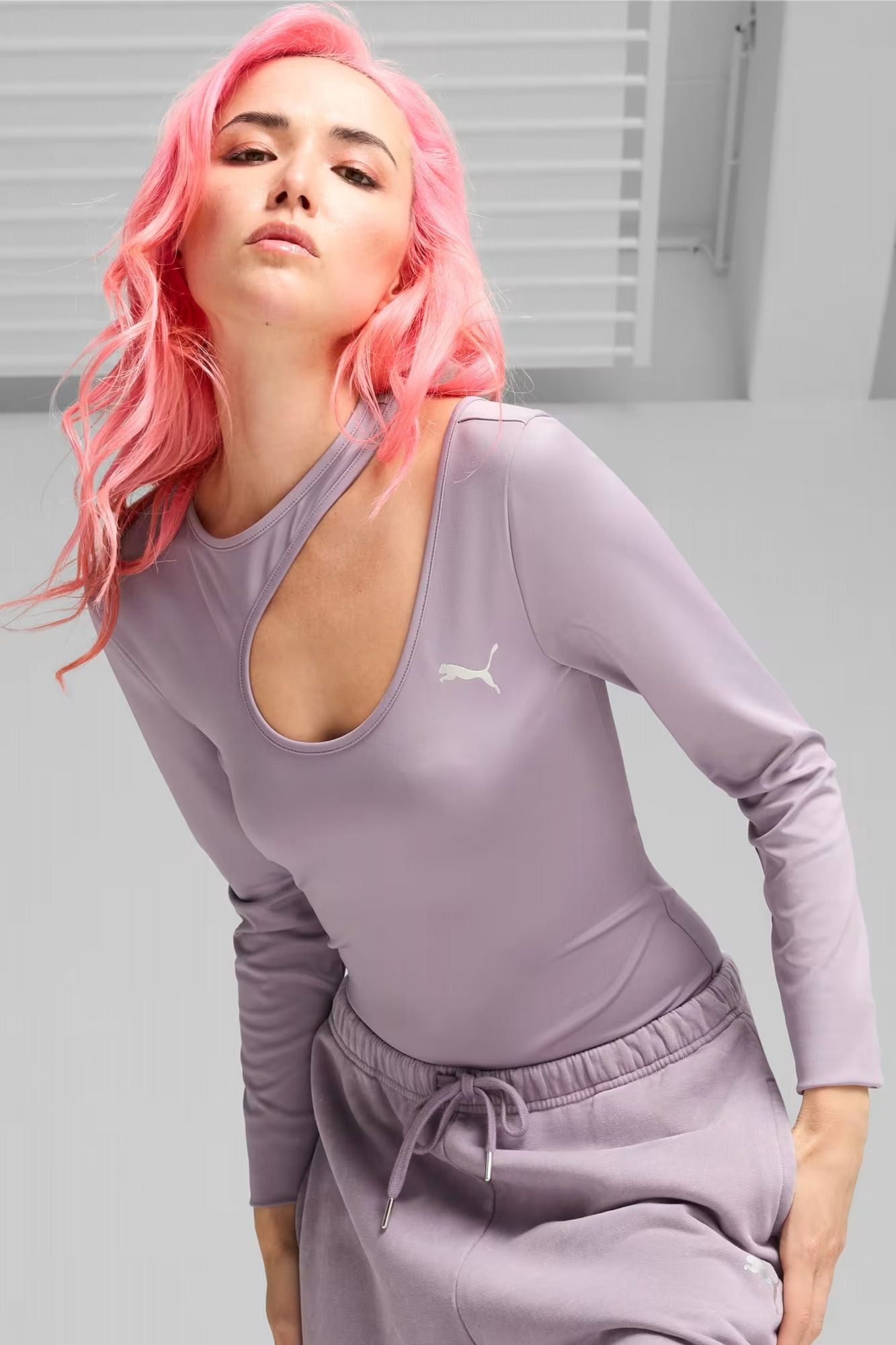 PUMA  DARE TO BODYSUIT en color VIOLETA (1)