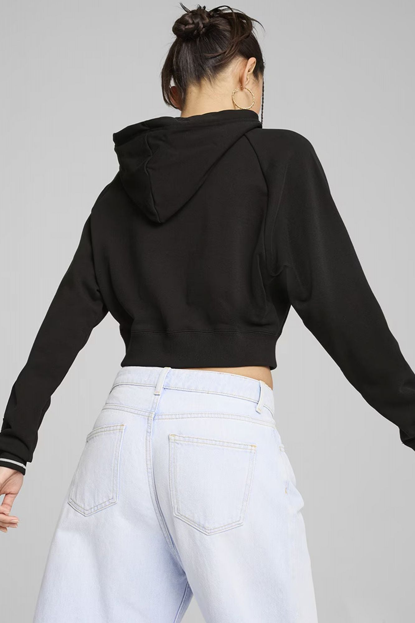 PUMA CLASSICS PLAY PARIS HOODIE en color NEGRO (3)