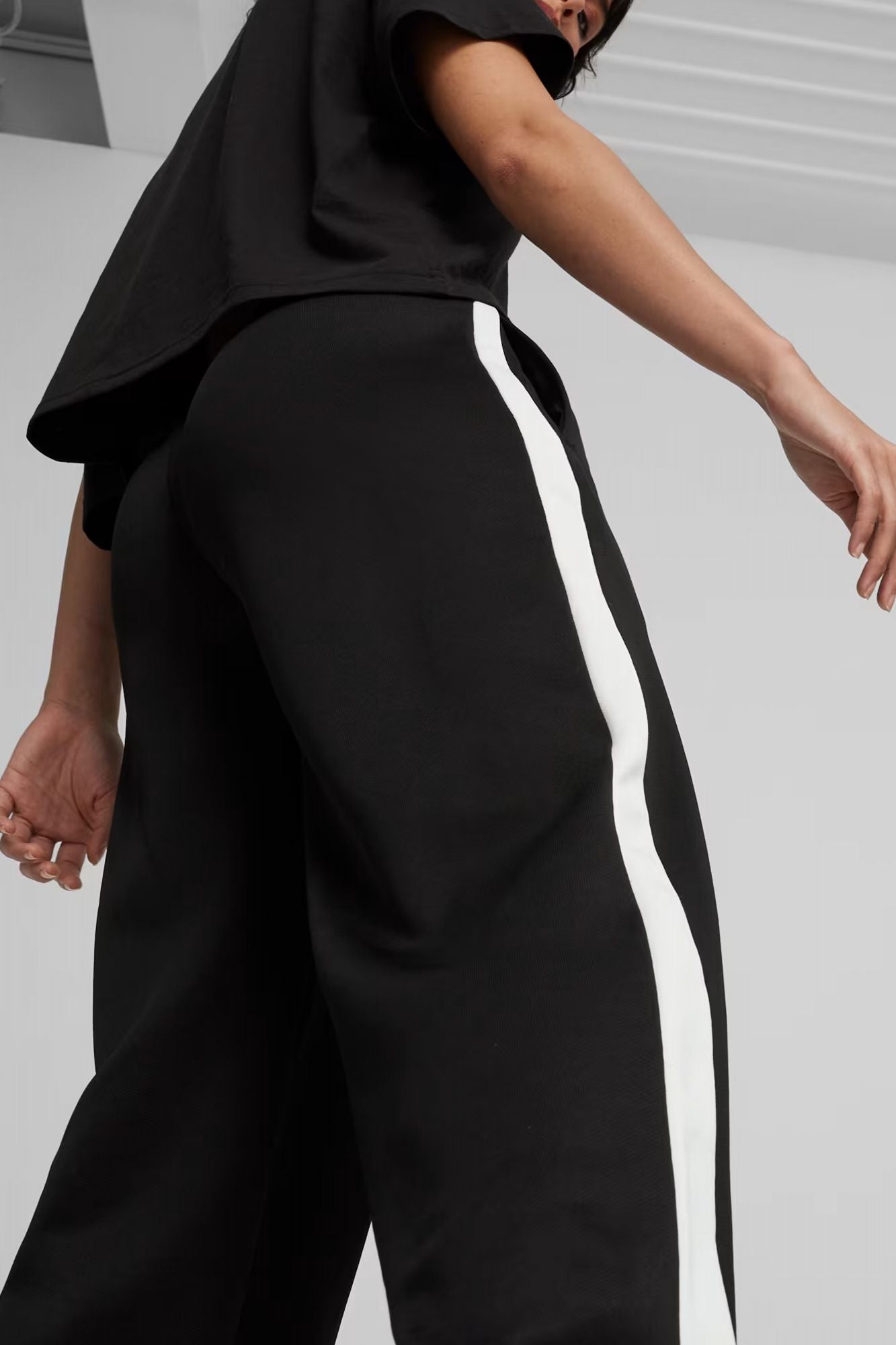 PUMA T7 LOW RISE TRACK en color NEGRO (3)