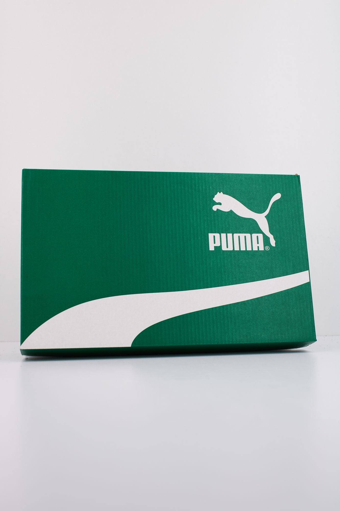 PUMA PALERMO LTH en color NEGRO (6)