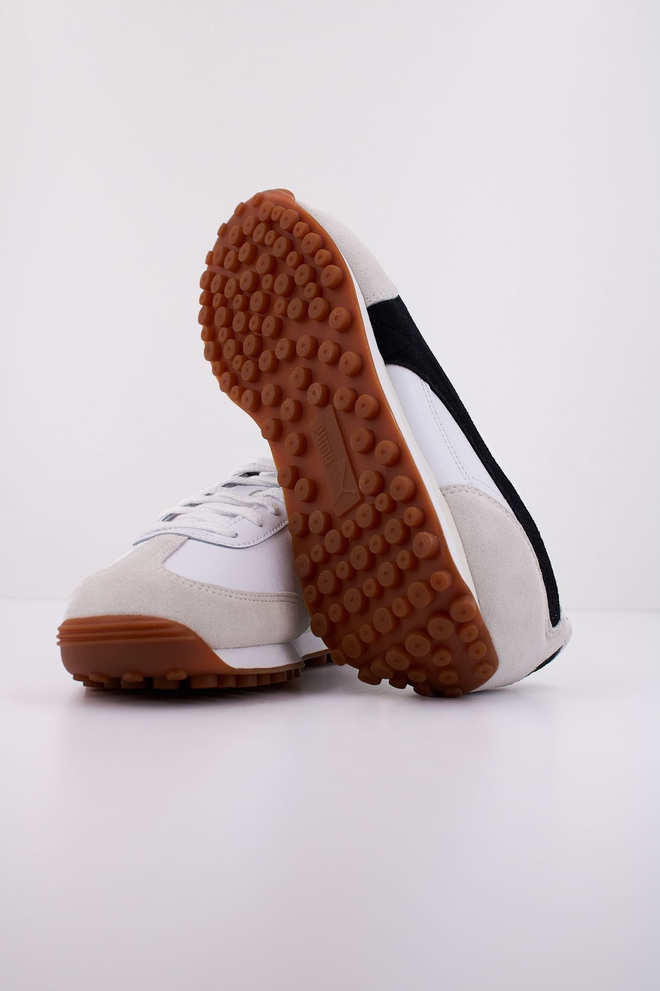 PUMA EASY RIDER MIX en color BLANCO (5)