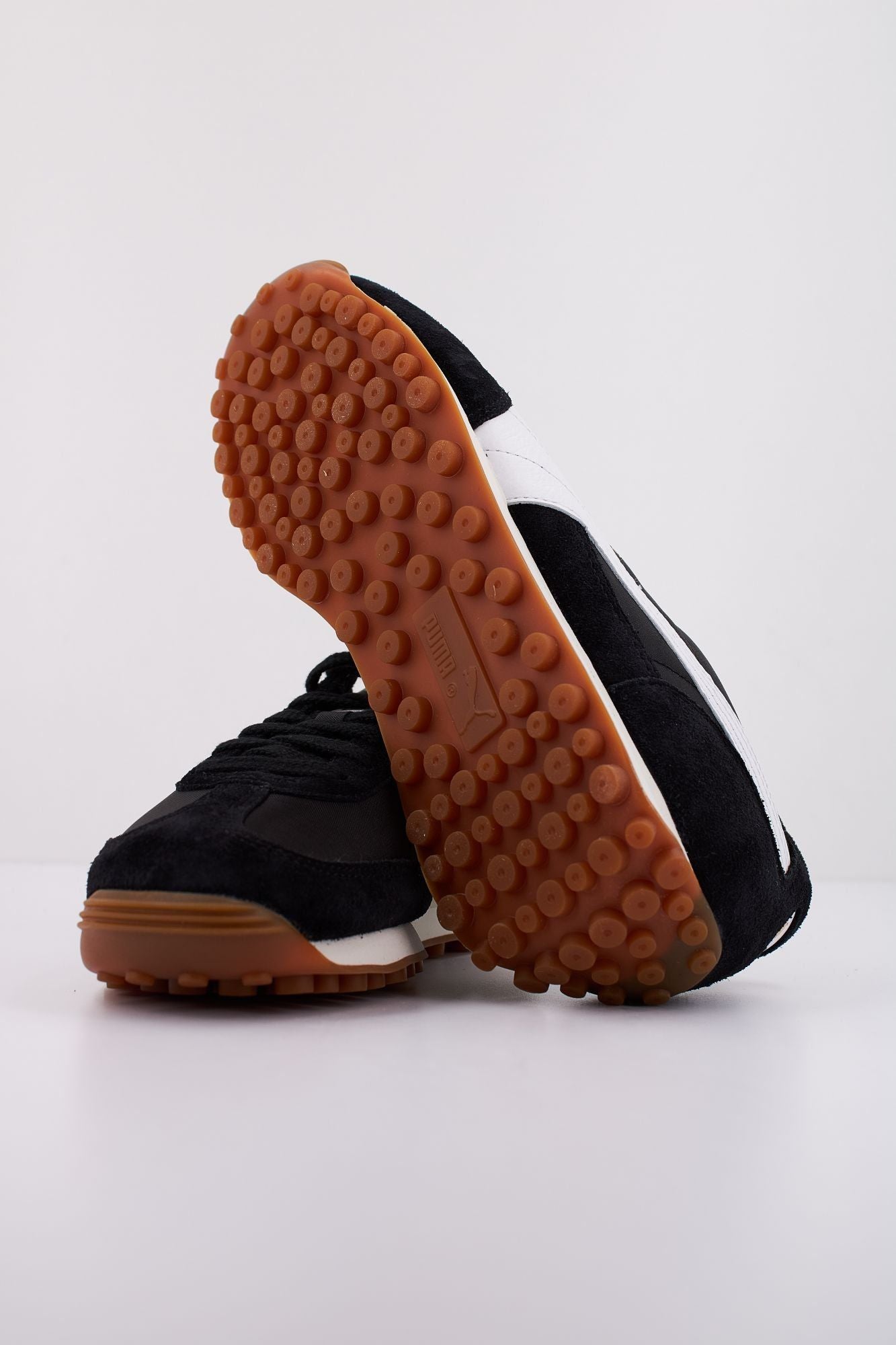 PUMA EASY RIDER VINTAGE en color NEGRO (5)
