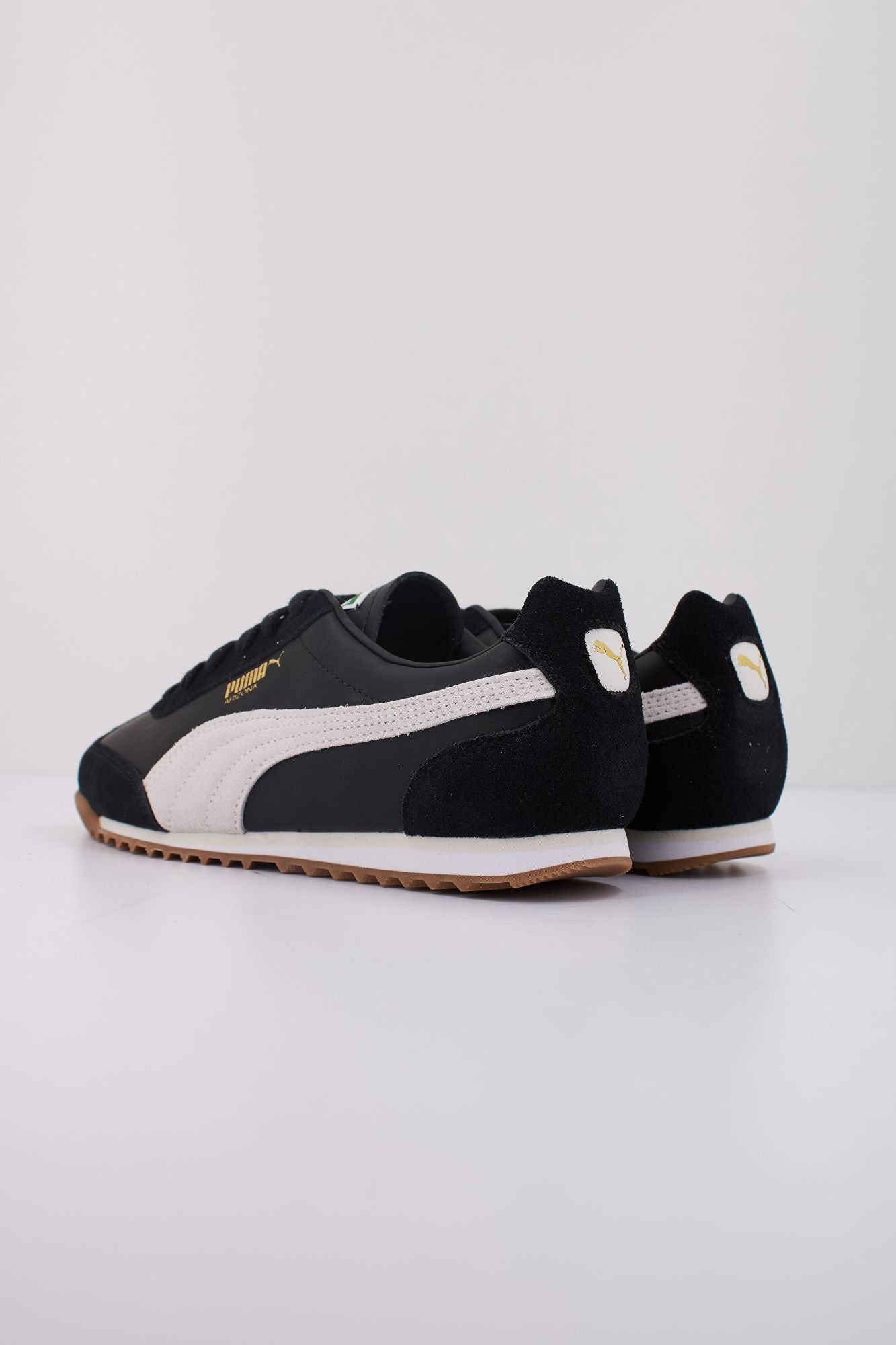 PUMA ARIZONA RETRO en color NEGRO (4)