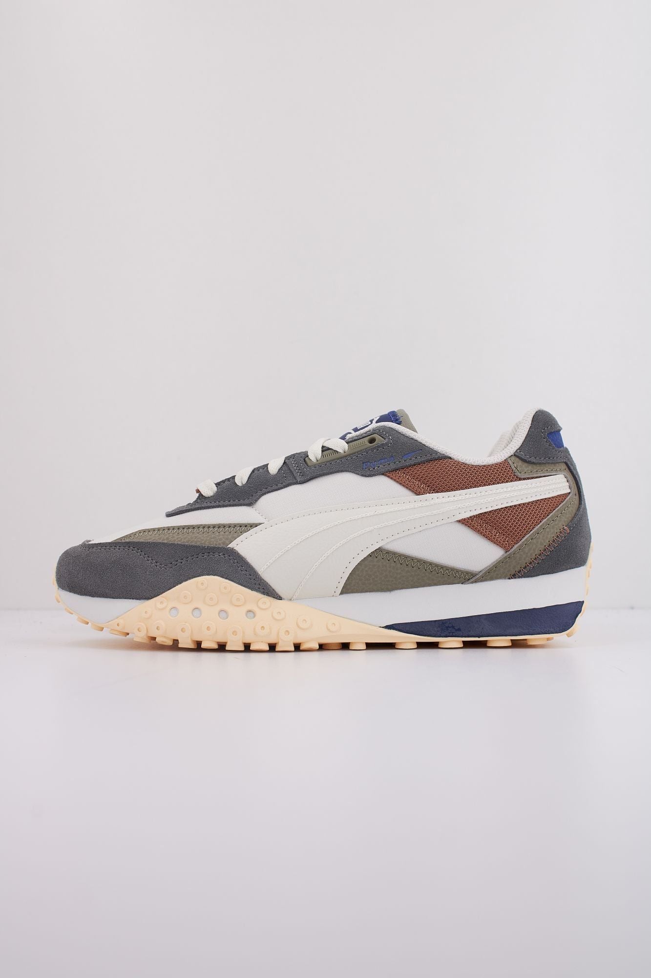 PUMA BLKTOP RIDER DUSTY en color GRIS (1)