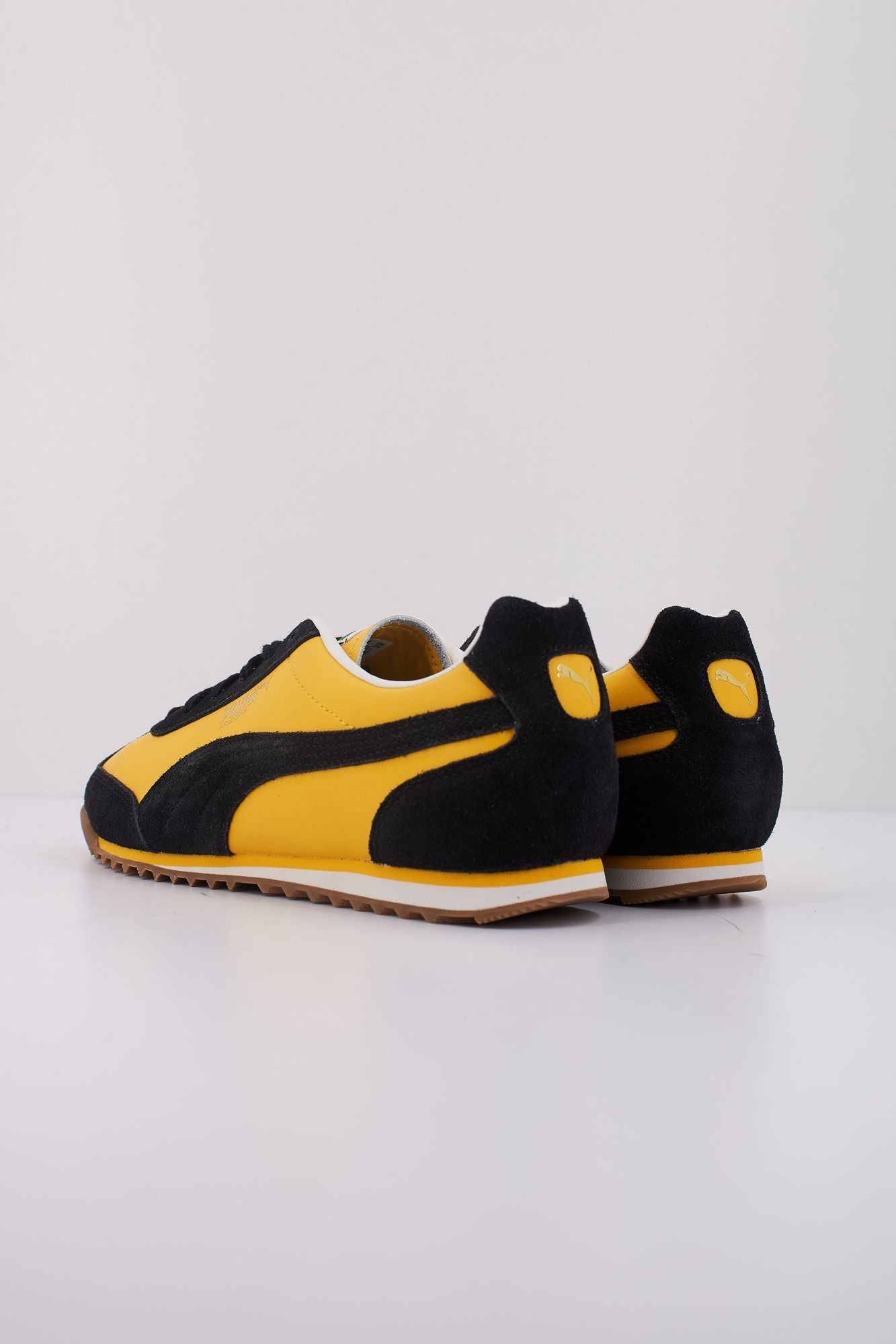 PUMA ARIZONA RETRO en color AMARILLO (4)