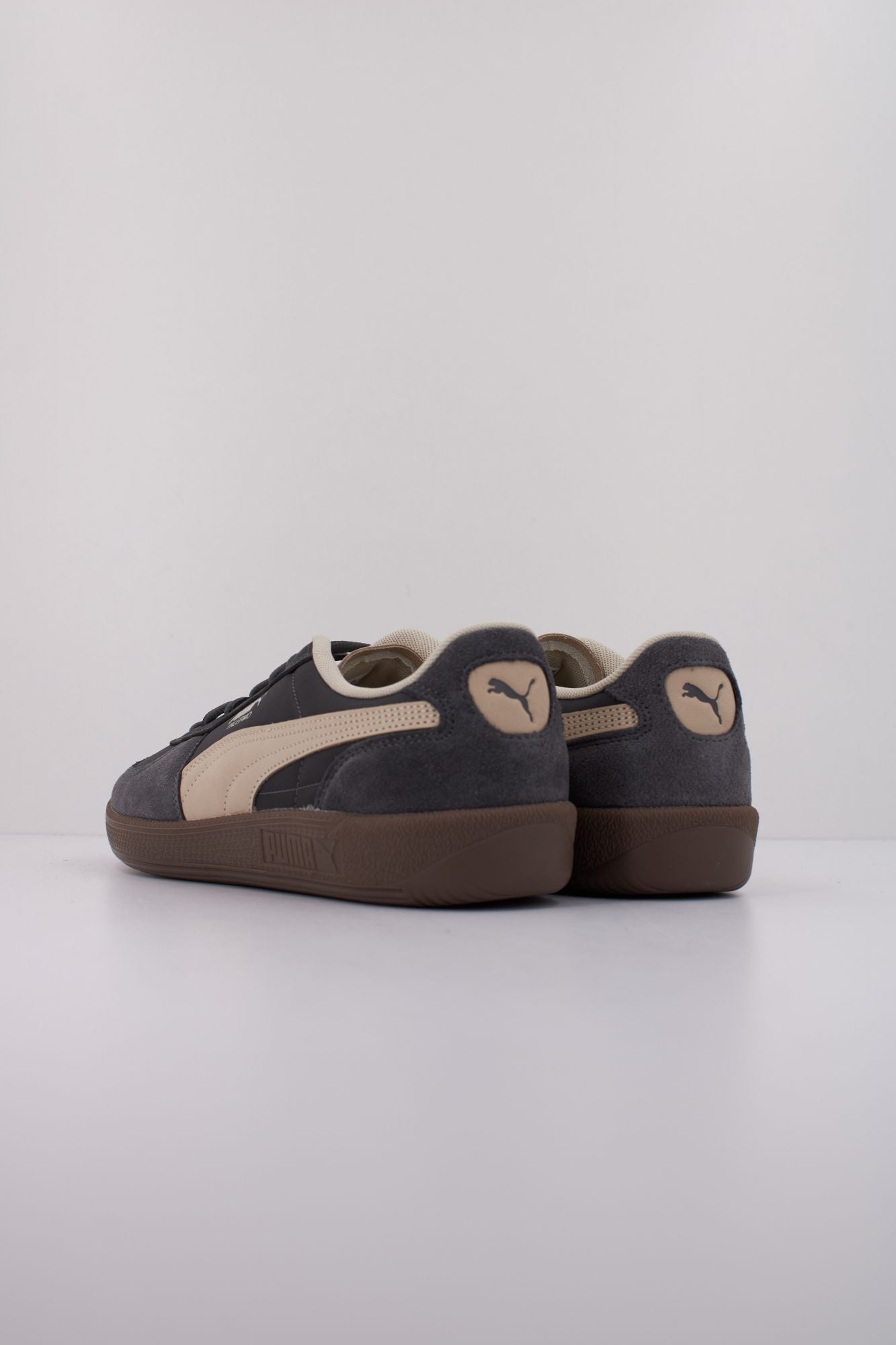 PUMA PALERMO POP en color GRIS (4)