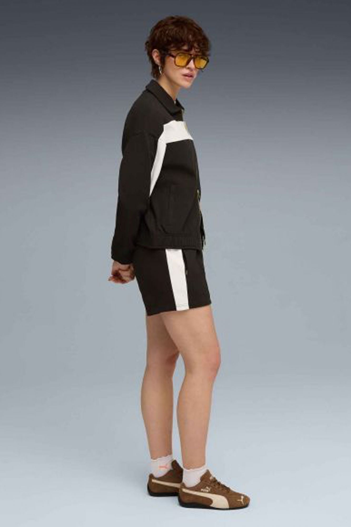 PUMA  PINTUCK SHORTS 4'  en color NEGRO (3)