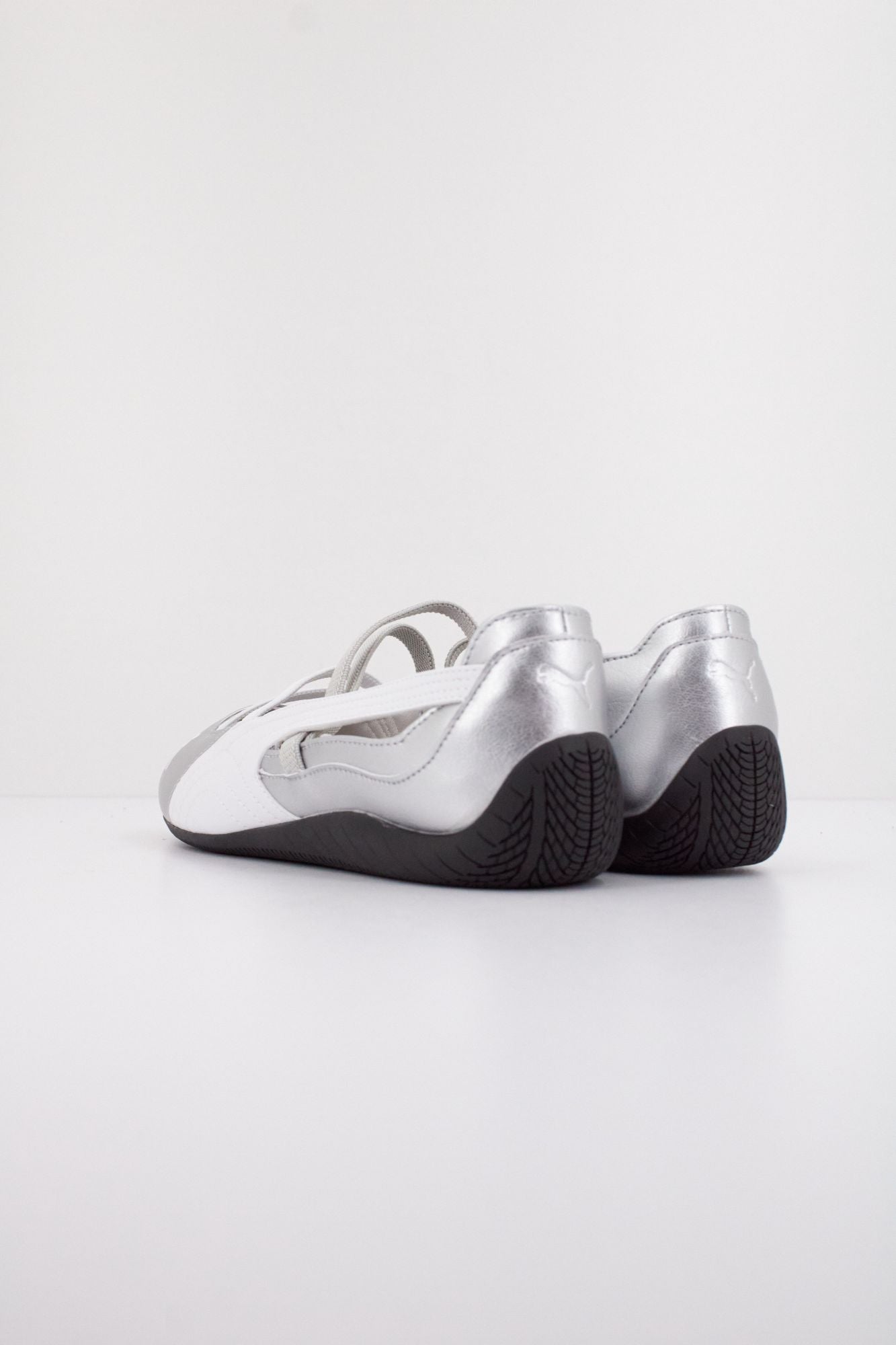 PUMA SPEEDCAT METALLI en color PLATA (4)