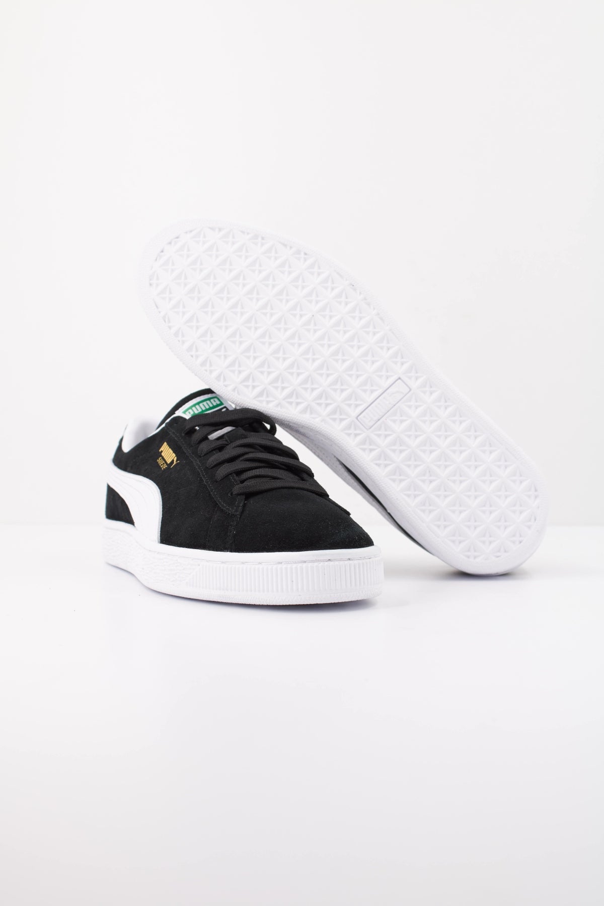 PUMA SUEDE CLASSIC en color NEGRO (5)