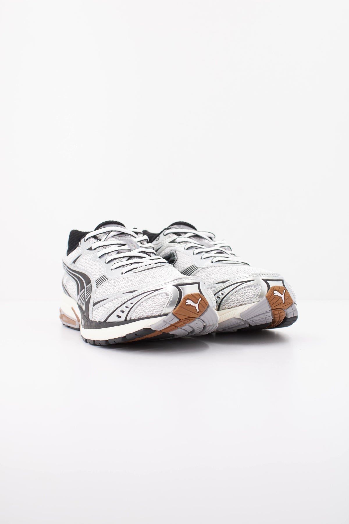 PUMA HOMURA OG en color PLATA (2)