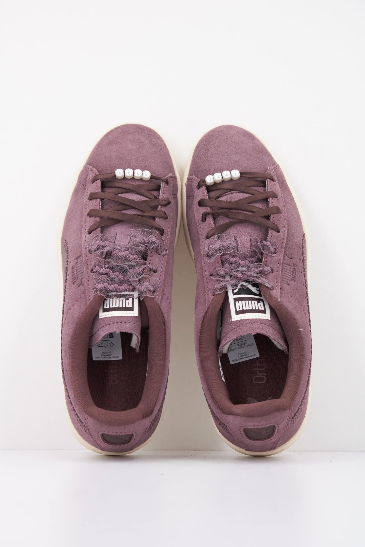 PUMA SUEDE BLOOM WNS en color VIOLETA (3)