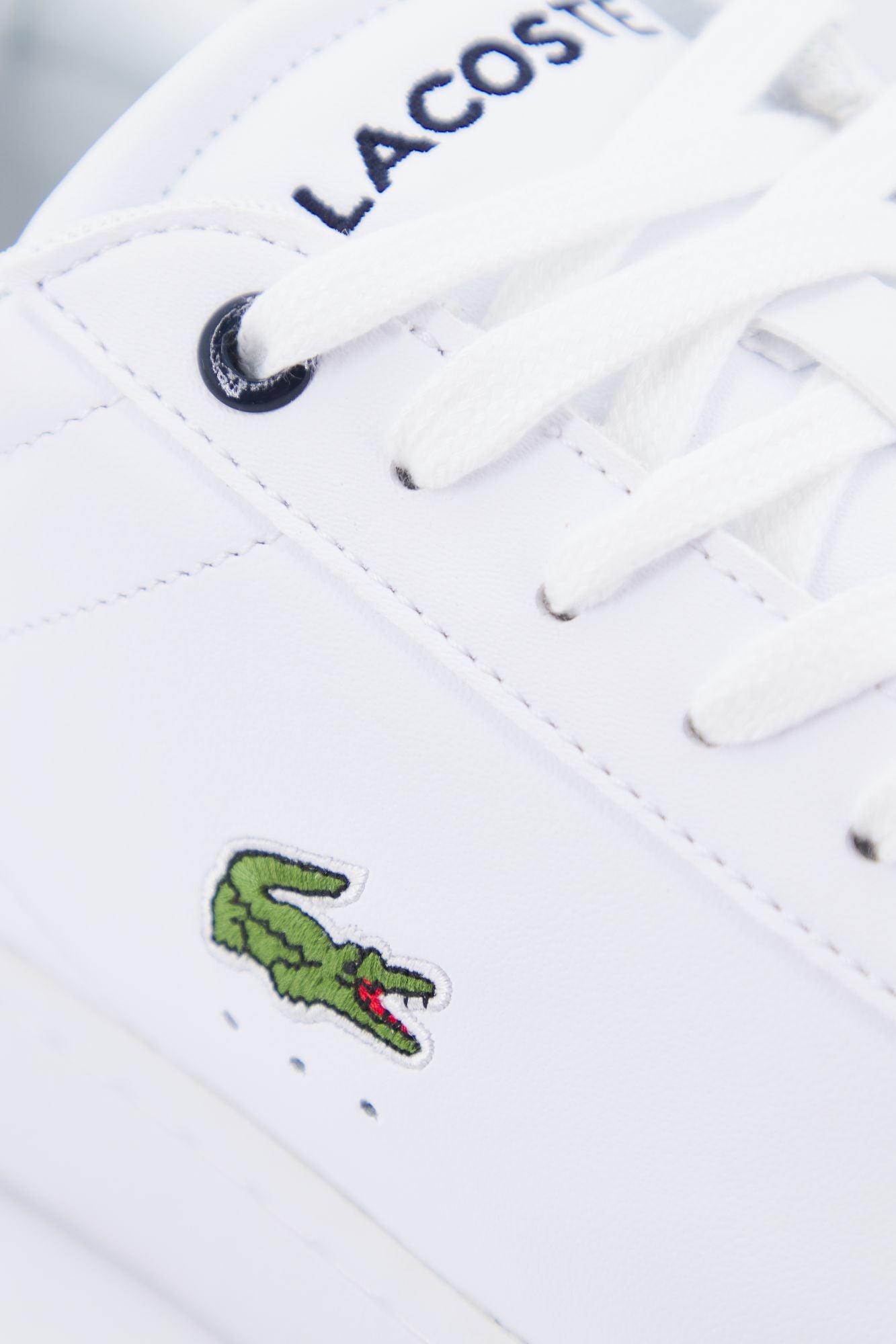 LACOSTE CARNABY BL21 1 SMA en color BLANCO (4)
