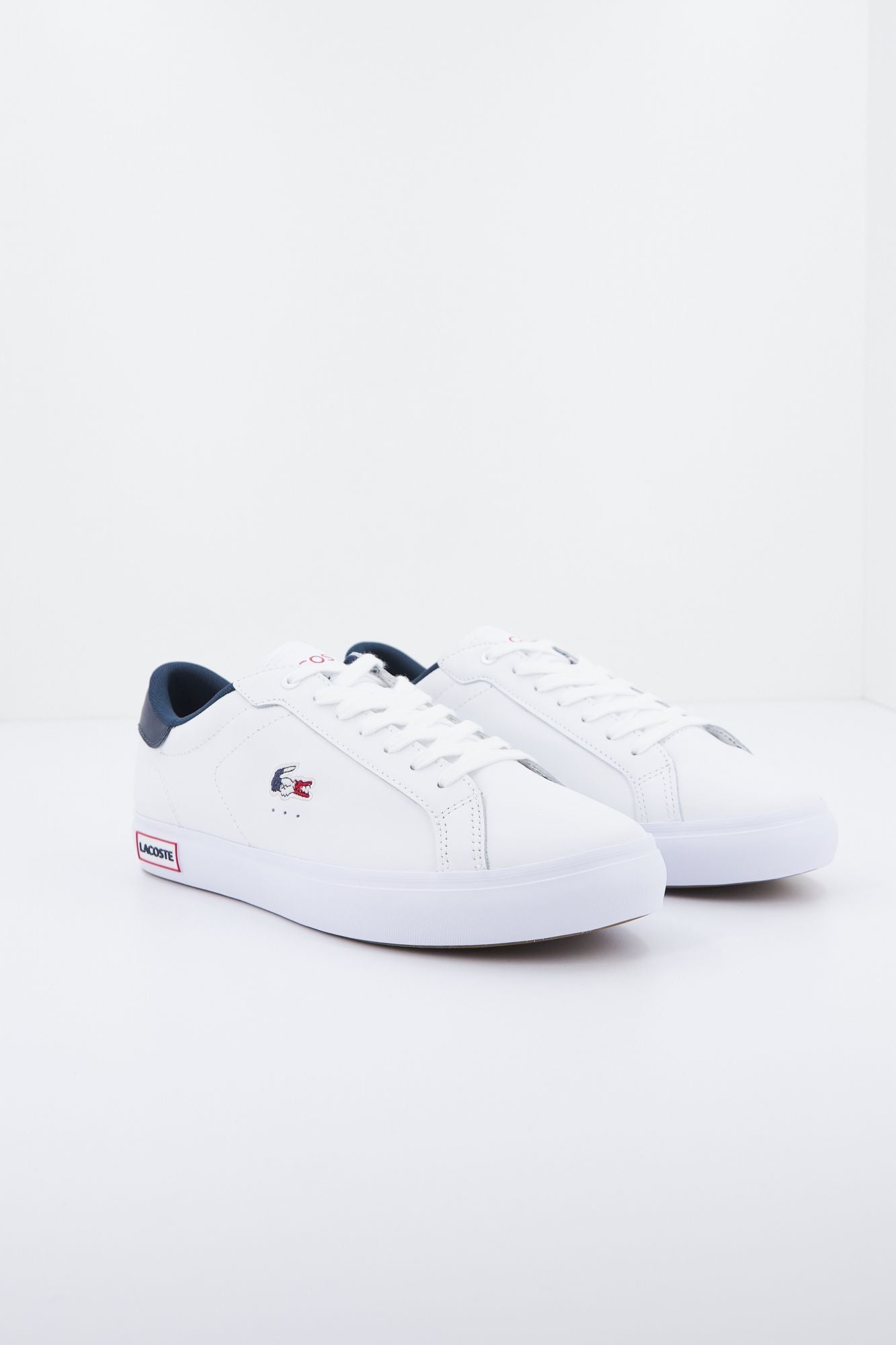 LACOSTE POWERCOURT TRI22 1 SMA en color BLANCO (2)