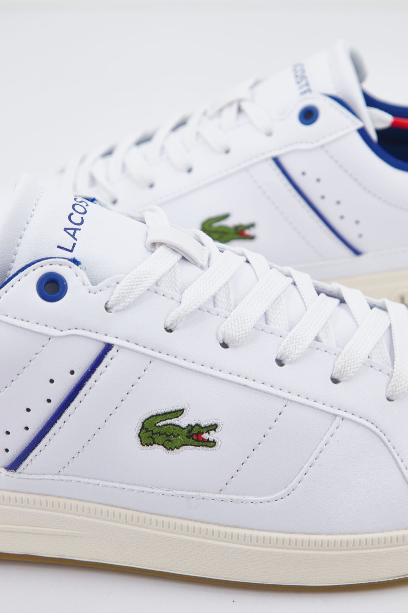 LACOSTE EUROPA PRO en color BLANCO (3)