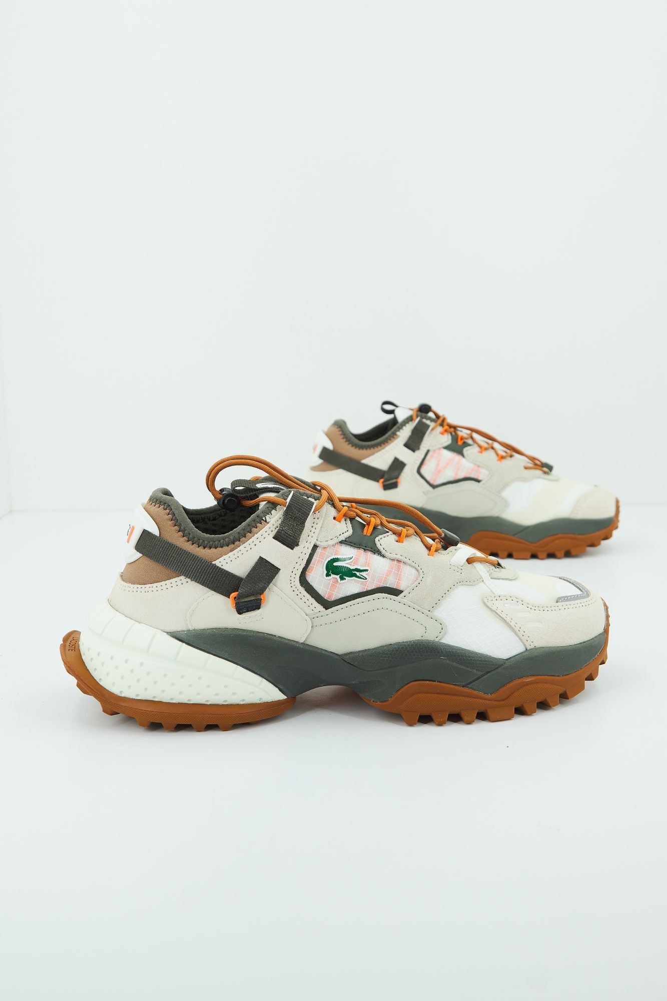 LACOSTE L-GUARD BREAKER en color BEIS (2)