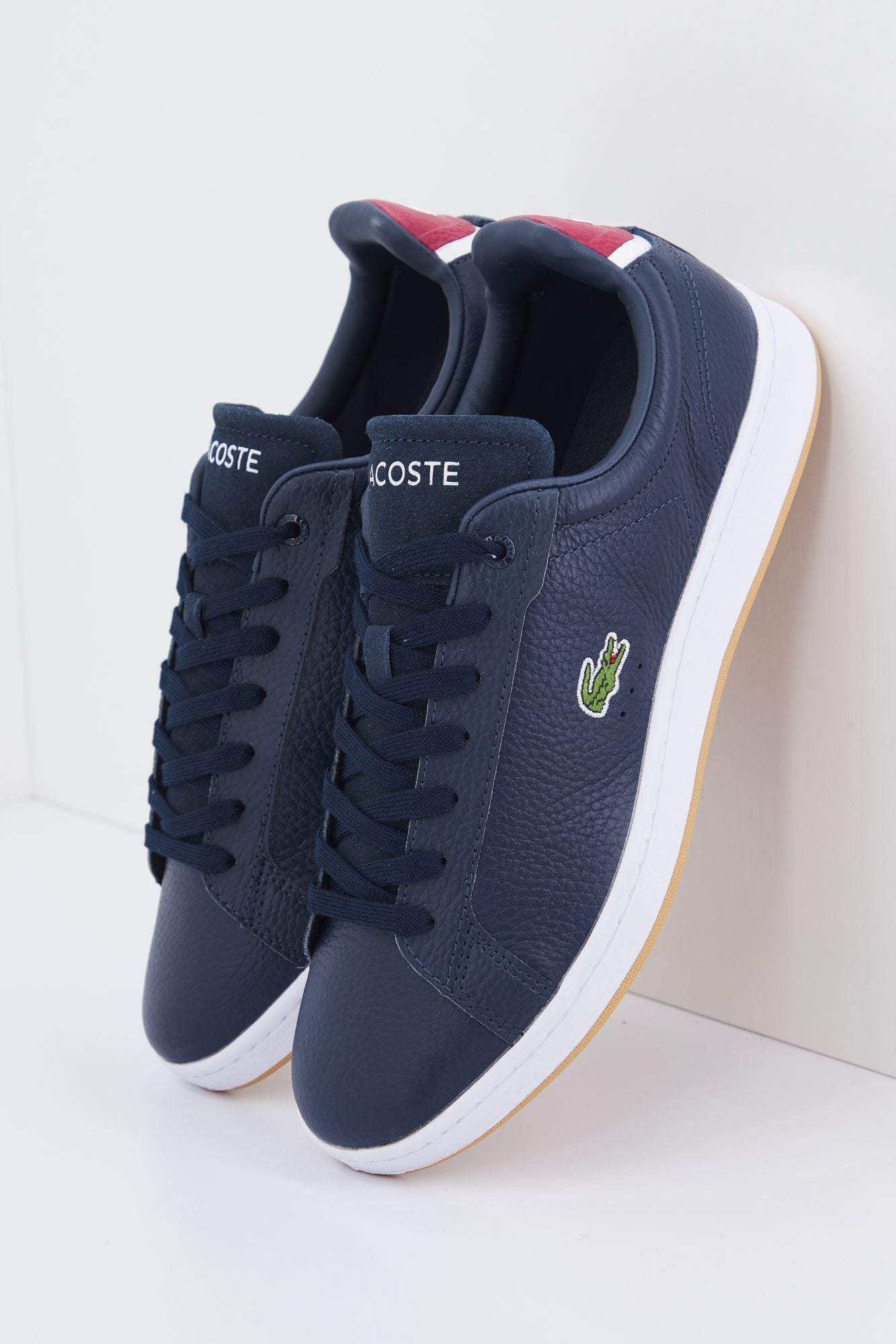 LACOSTE CARNABY PRO en color AZUL (1)
