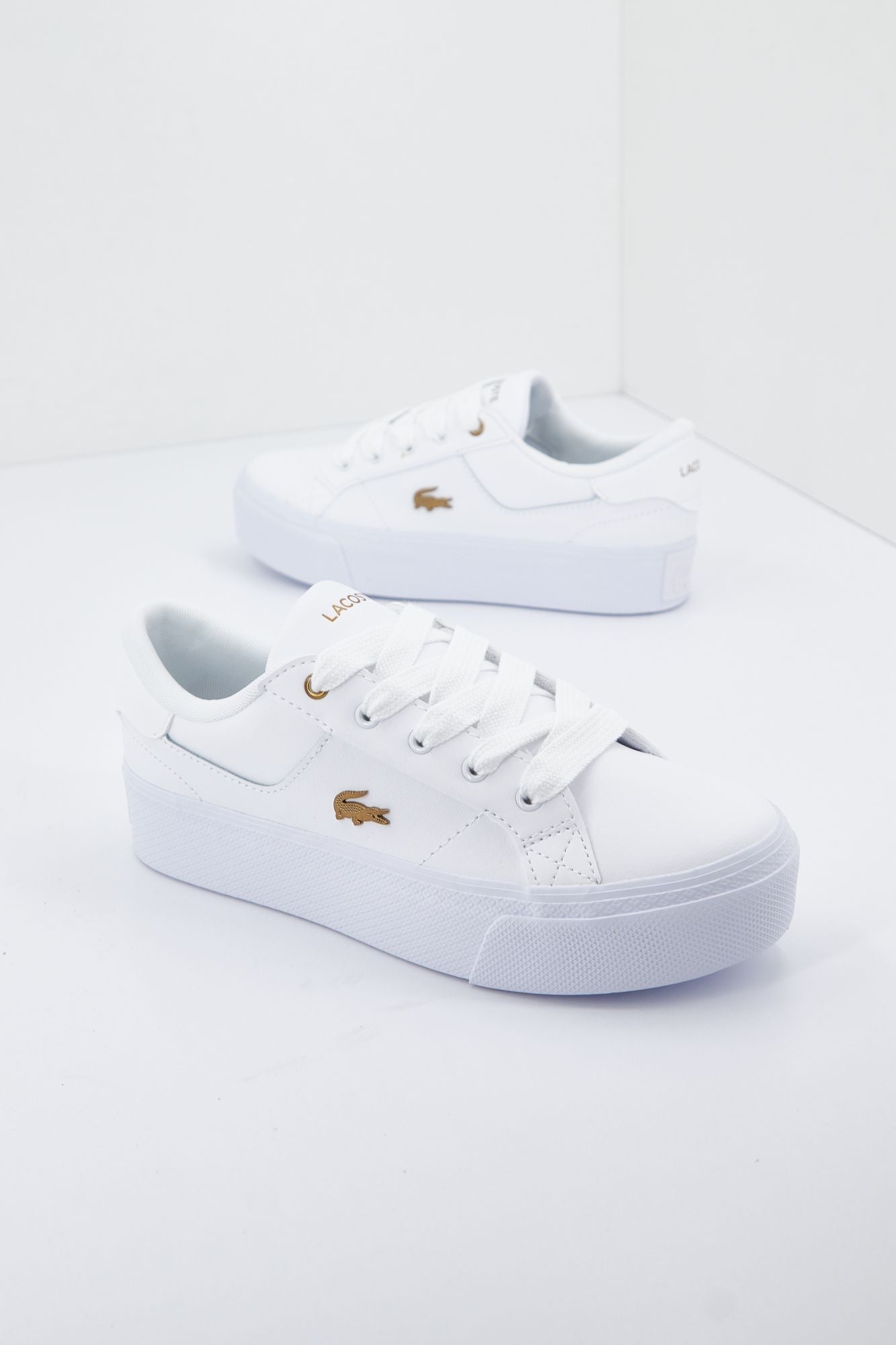 LACOSTE ZIANE en color BLANCO (1)