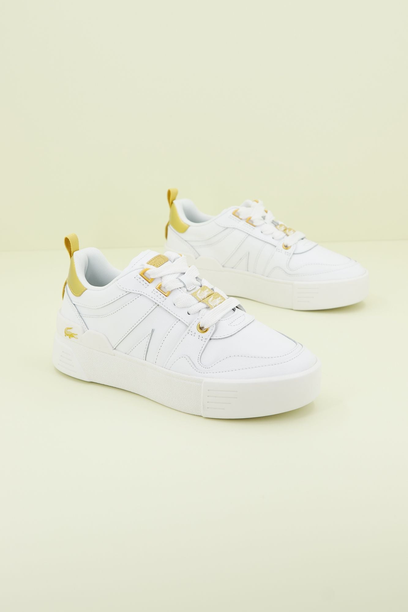 LACOSTE L002 123 3 CFA en color BLANCO (1)