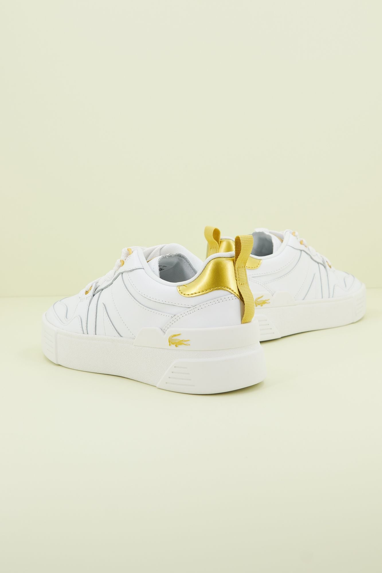 LACOSTE L002 123 3 CFA en color BLANCO (2)