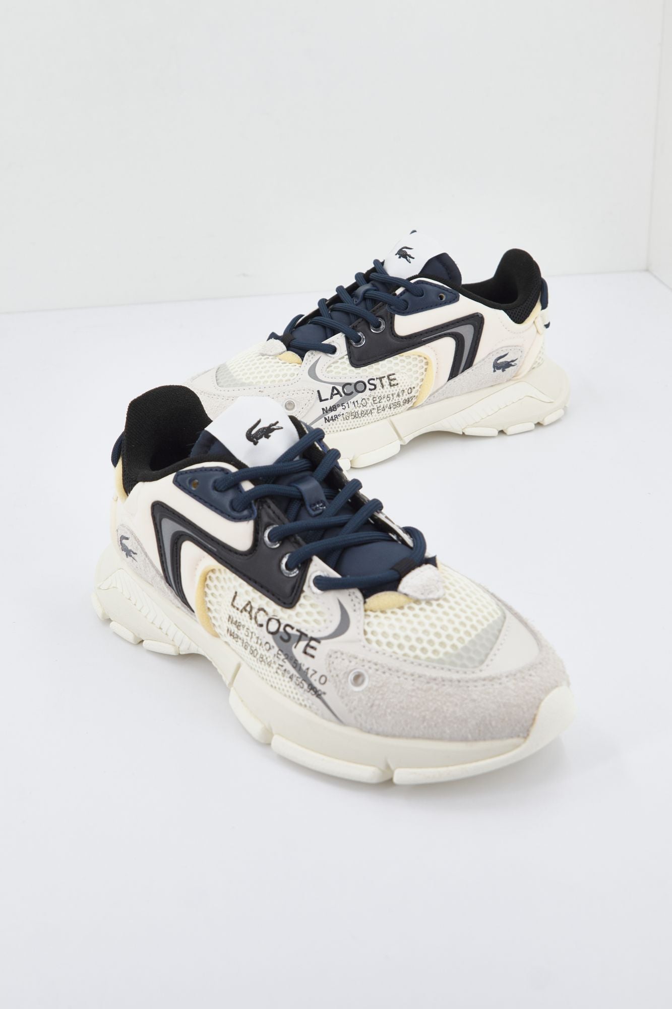 LACOSTE NEO 123 1 SFA en color BLANCO (1)
