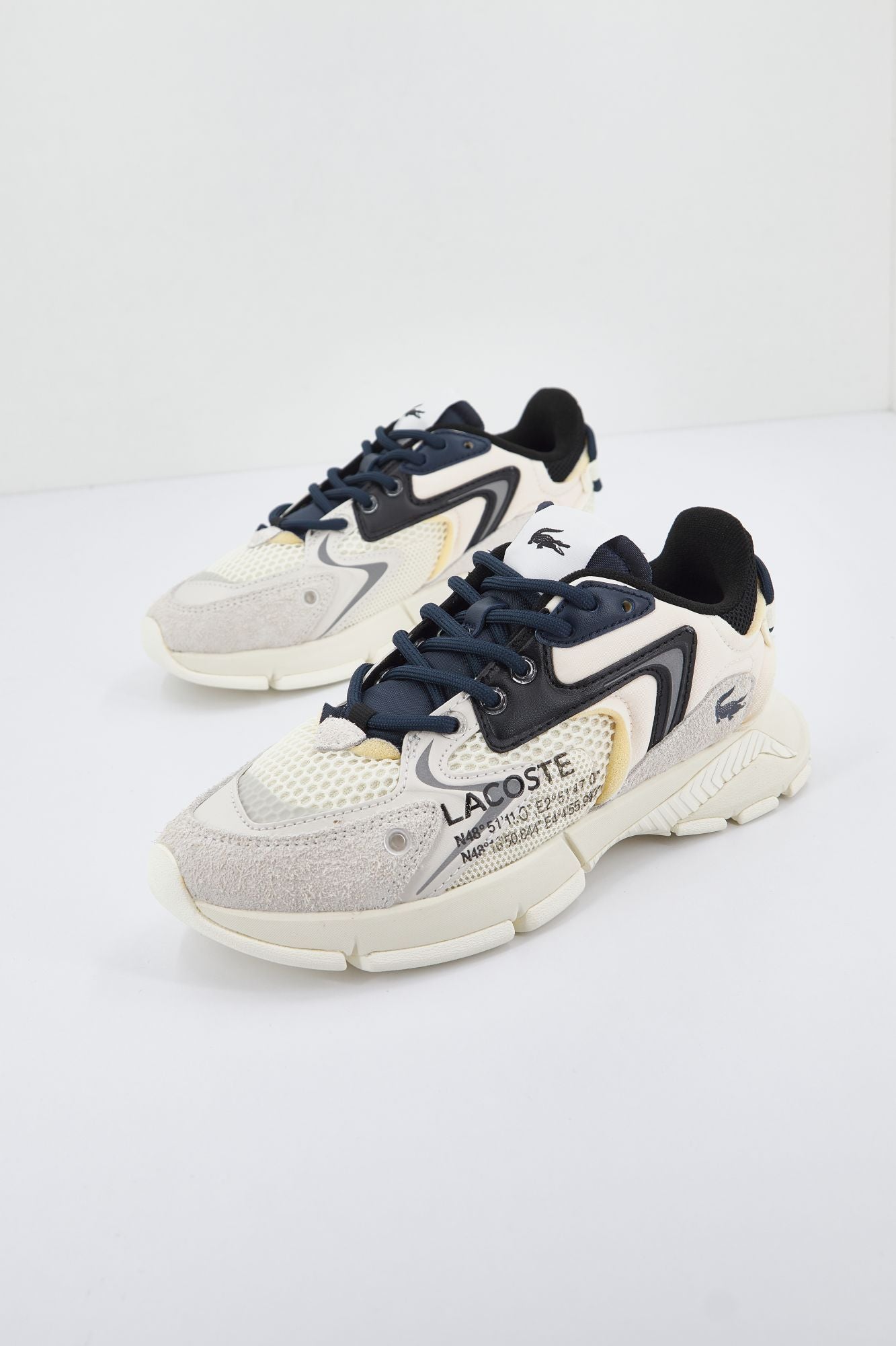 LACOSTE NEO 123 1 SFA en color BLANCO (2)