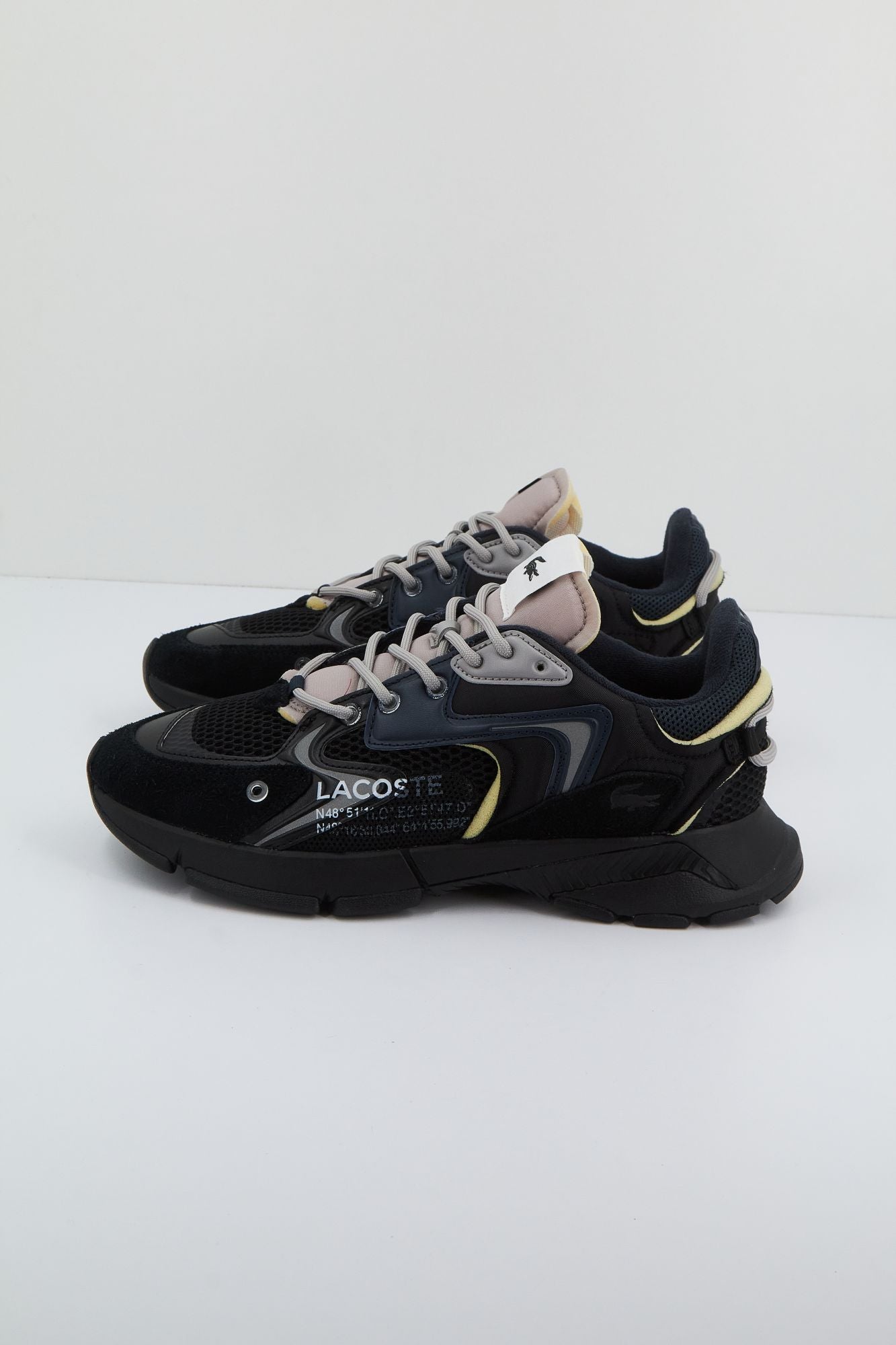 LACOSTE L003 NEO 123 1 SMA en color NEGRO (2)