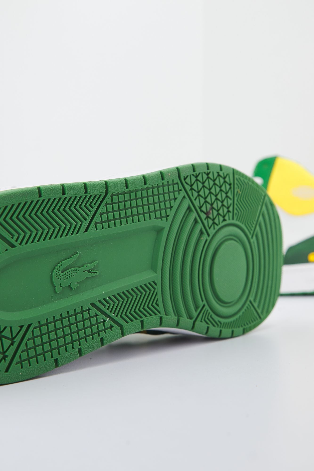 LACOSTE L001 MID 123 1 SMA en color VERDE (2)
