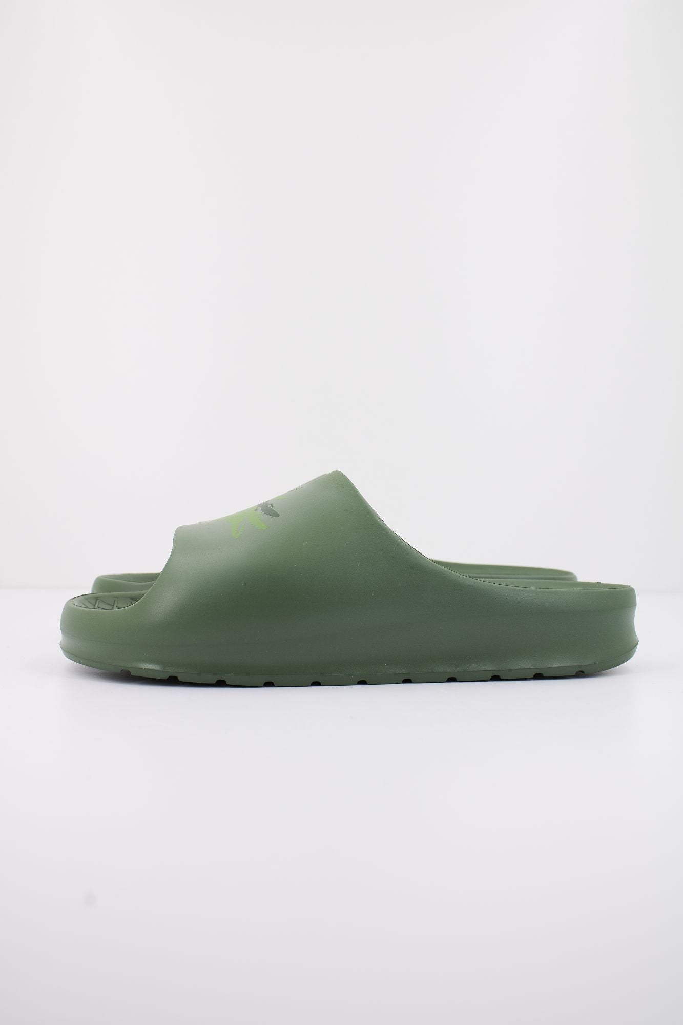 LACOSTE SERVE 2.0 en color VERDE (1)