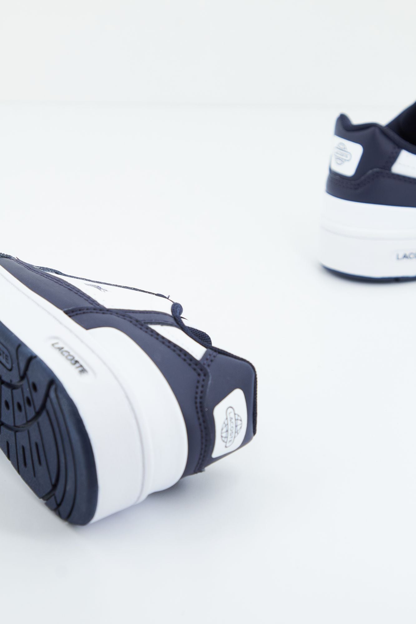LACOSTE COURT SNKR-46SUC0010 en color AZUL (3)