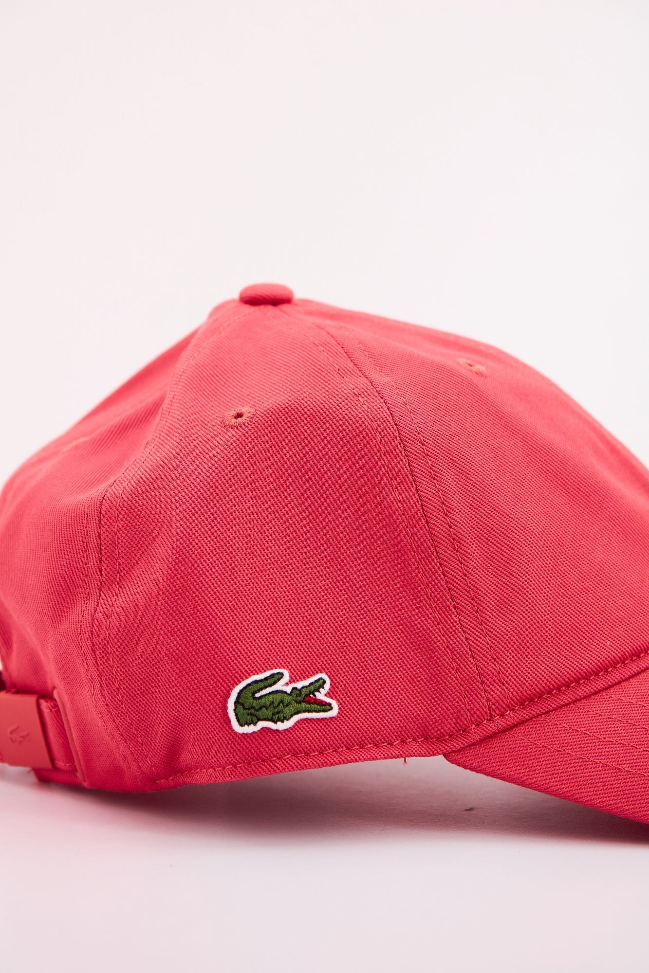 LACOSTE ORGANIC COTTON TWILL CAP en color ROJO (4)