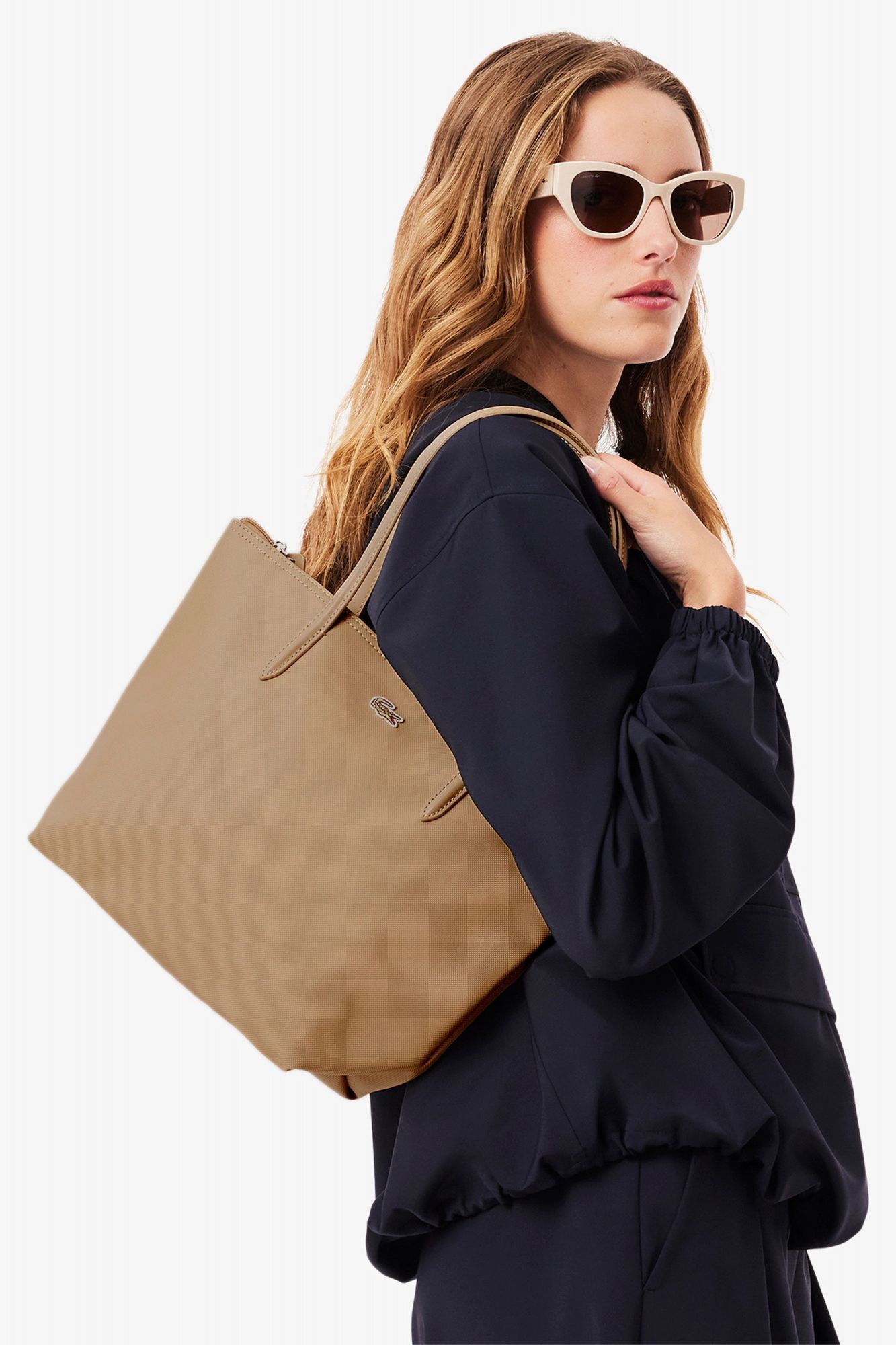LACOSTE  L.12.12 CONCEPT SMALL SHOP en color MARRON CLARO (3)